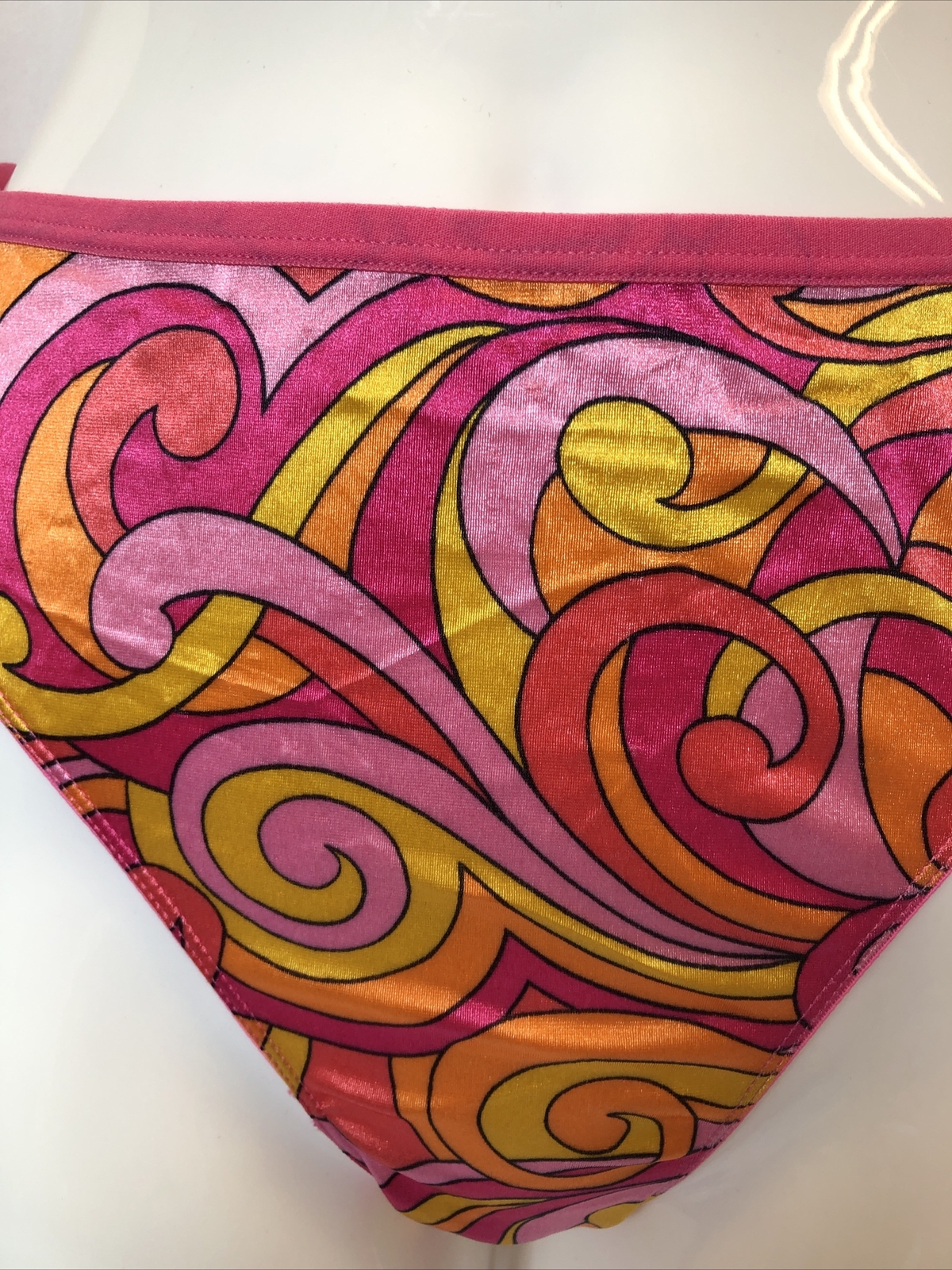 delicates panties high cut leg NWT size 6 bikini groovy Mod Pink Orange Swirl