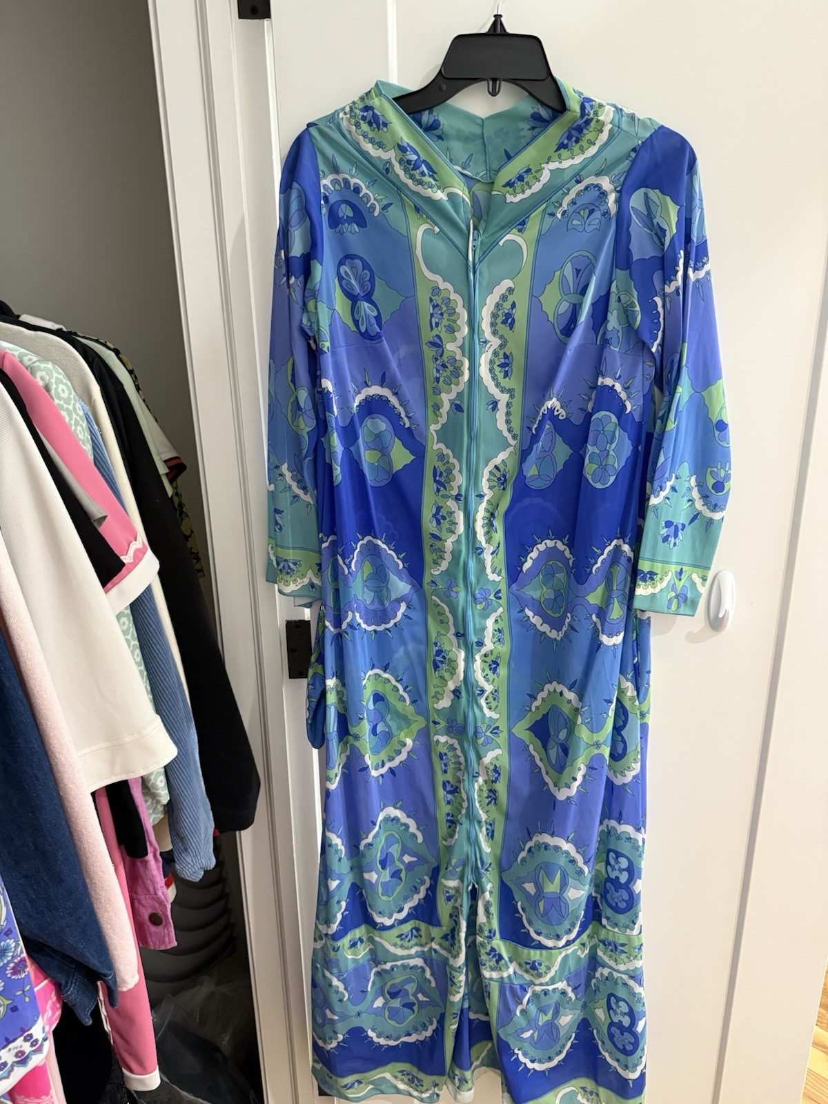 emilio pucci vintage form fit roger&rsquo;s night gown robe