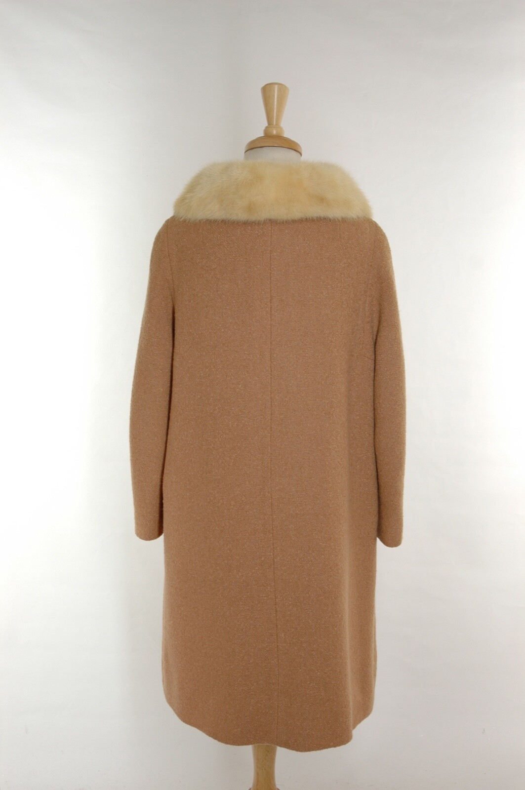 VTG 1960s MEDIUM LARGE Camel Cream Coat Wool Tweed Oversize Mod Fox Fur Collar