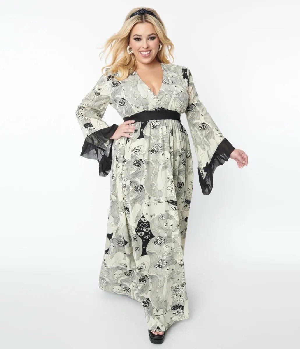 Unique Vintage Plus Size 1970s Psychedelic Goddess Print Maxi Dress