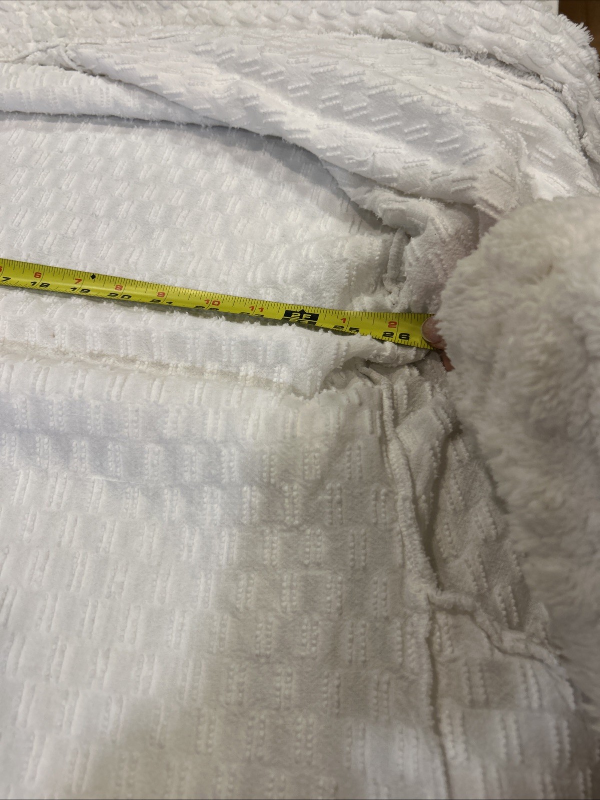 Vintage White Stan Herman chenille robe