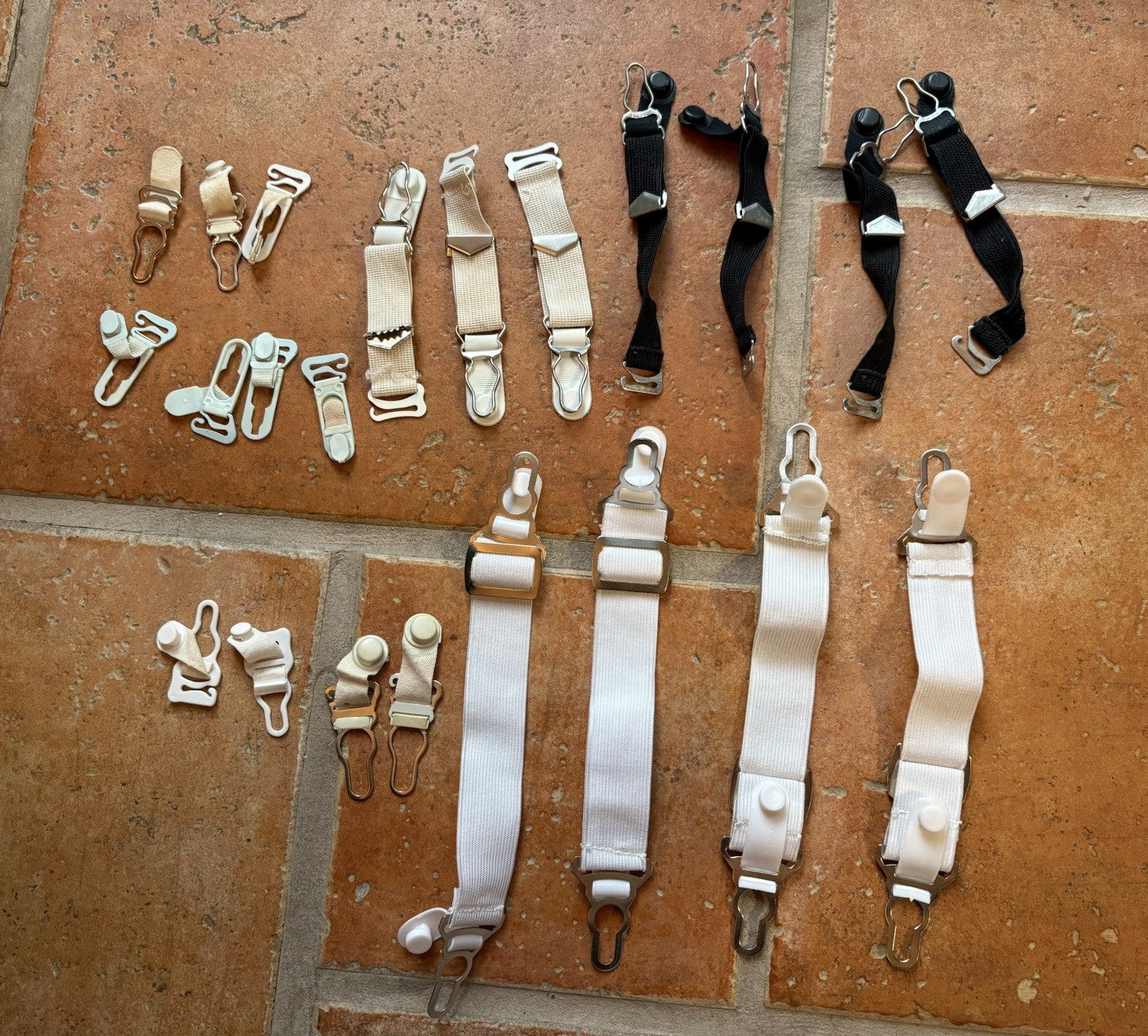 Vtg Lingerie Garter Clips Straps Lot Girdle Stocking Suspenders Hardware Destash