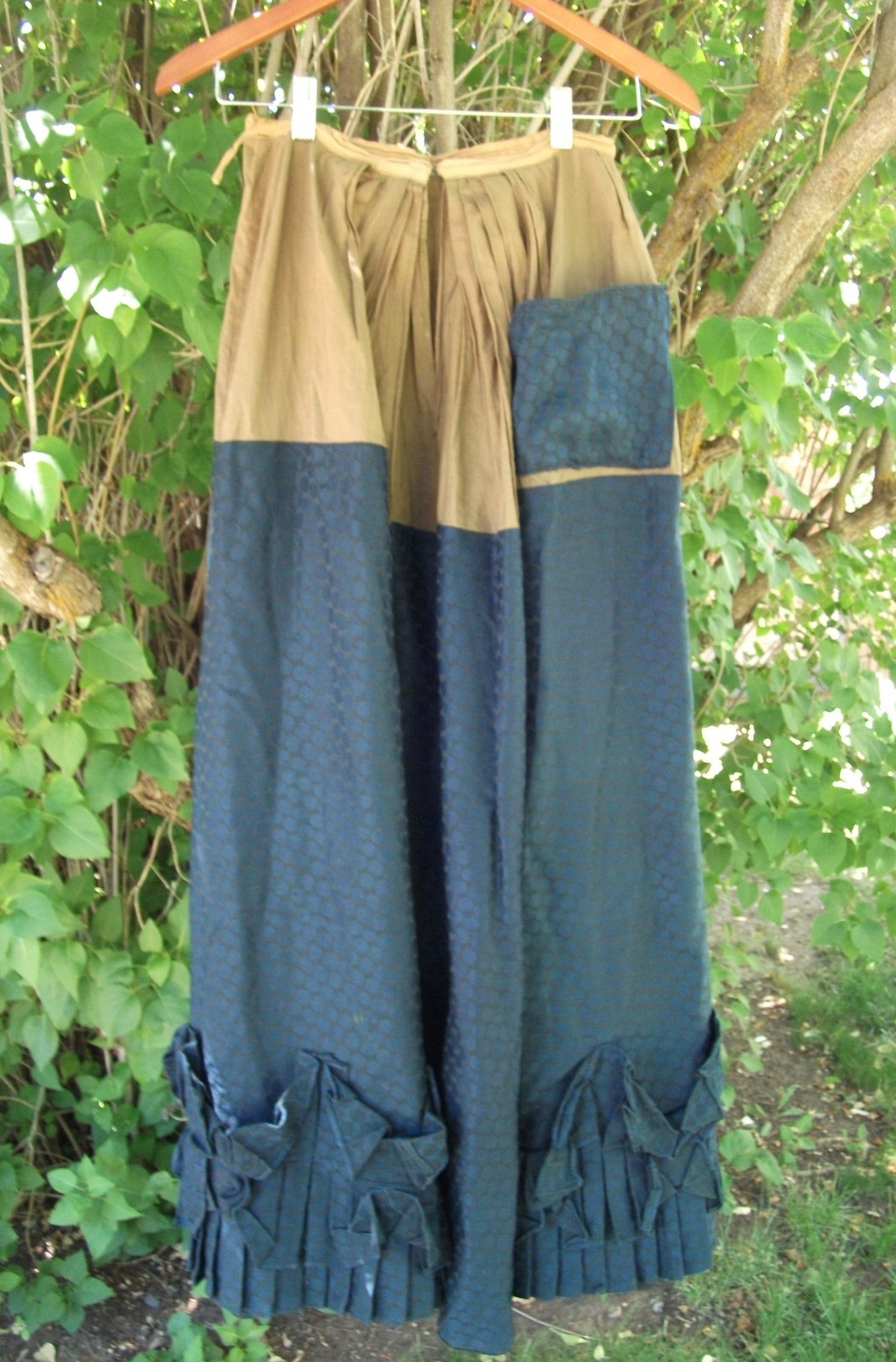 Antique Victorian Skirt 1880&rsquo;s-1900 Wool Linen Lined Ruffles Blue Rare Maternity
