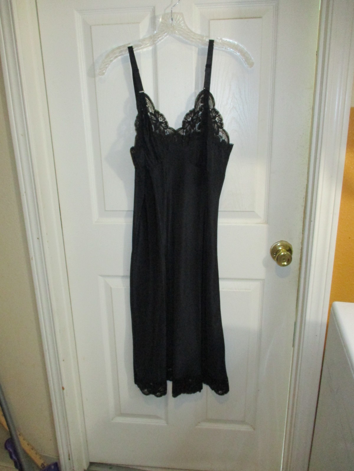Vintage Lady Lynne Womens Full Slip Black Nylon/ Rayon Lace USA Union Label 36