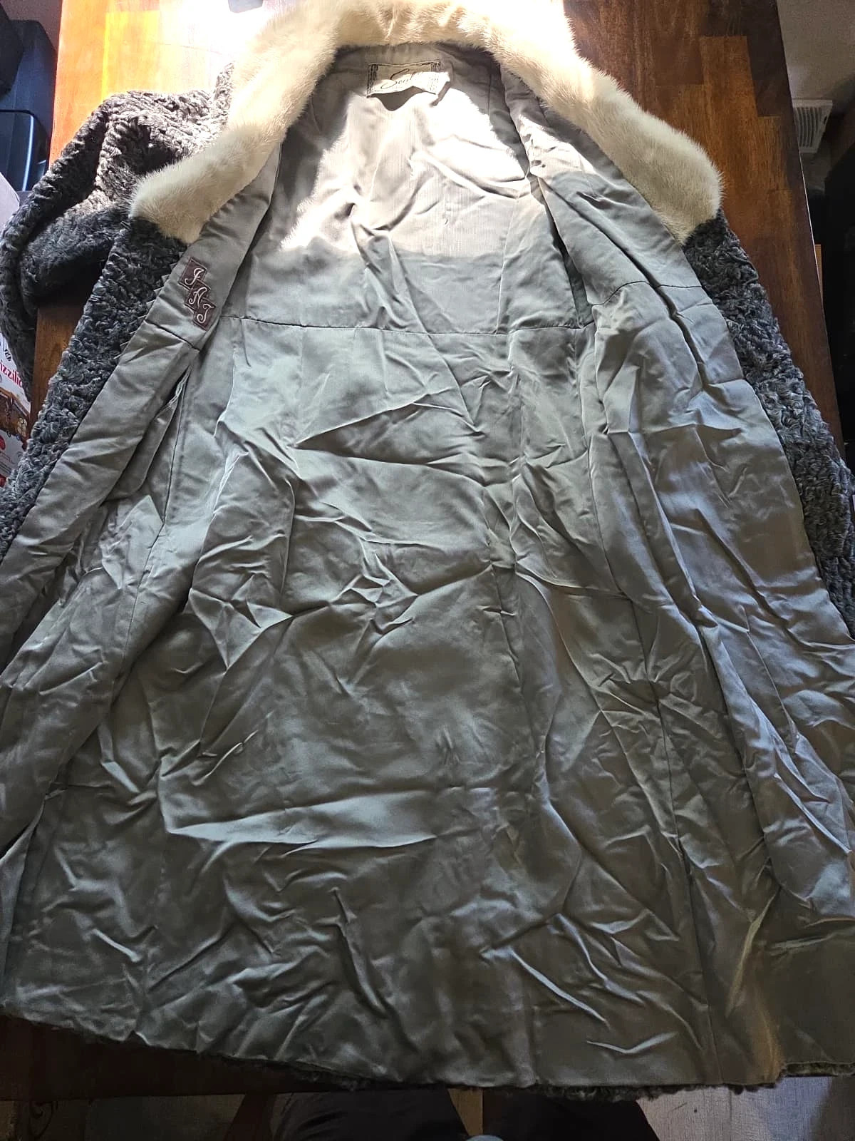 Vintage 1950s Scuby Furs Victoria BC Gray Persian Lamb Coat Cream Mink Shawl 45&Prime;