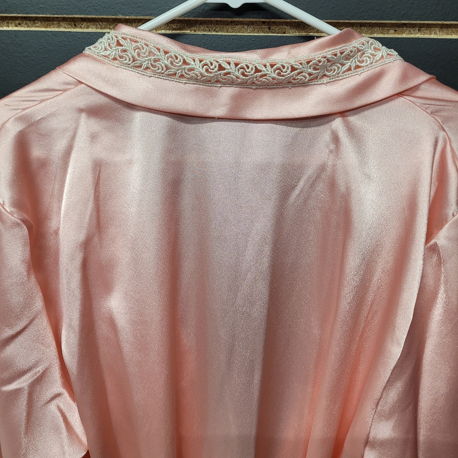 Vintage Valentino Intimo Satin Robe – Pink Lace Trim – 1970s/80s USA Made SZ MED