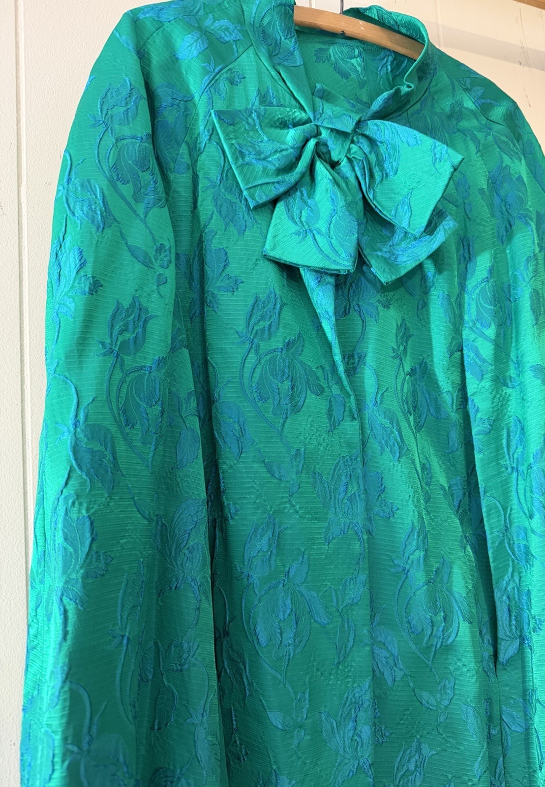 Vintage Custom Tailored Teal Green Blue Jacquard Floral Long Opera Cape-One Size