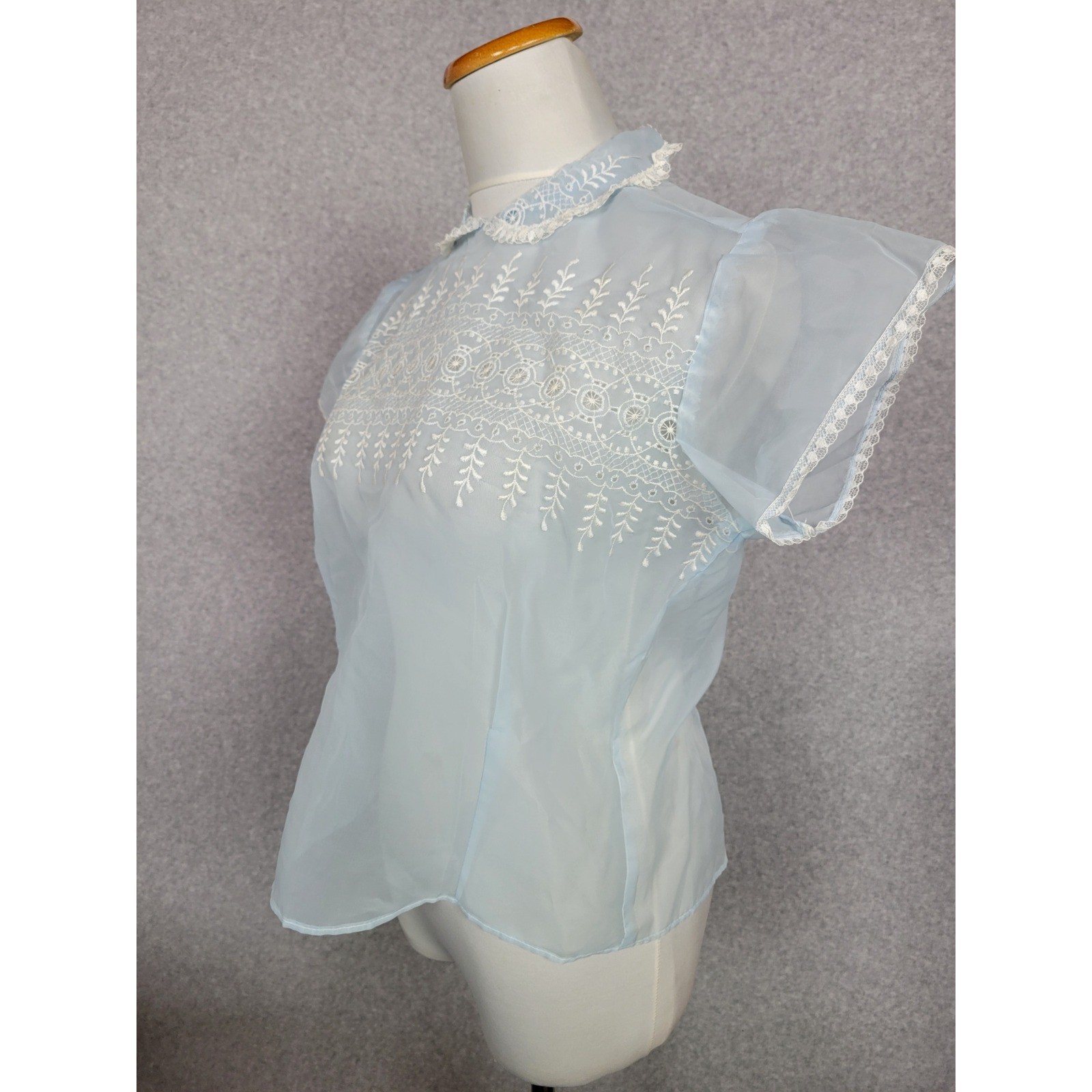 Vintage Kay Lord Blue Sheer Nylon Embroidered Lace Peter Pan Blouse Size 38 NWT