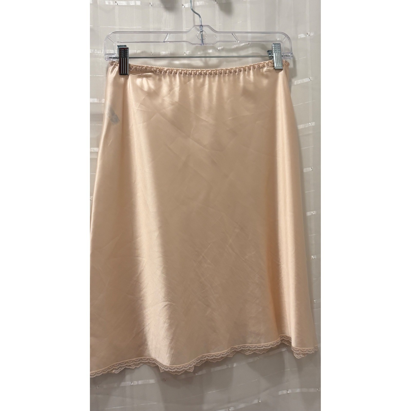 Maidenform Something Special Vintage Lace Trim Half Slip Peach Beige 81610-21 M