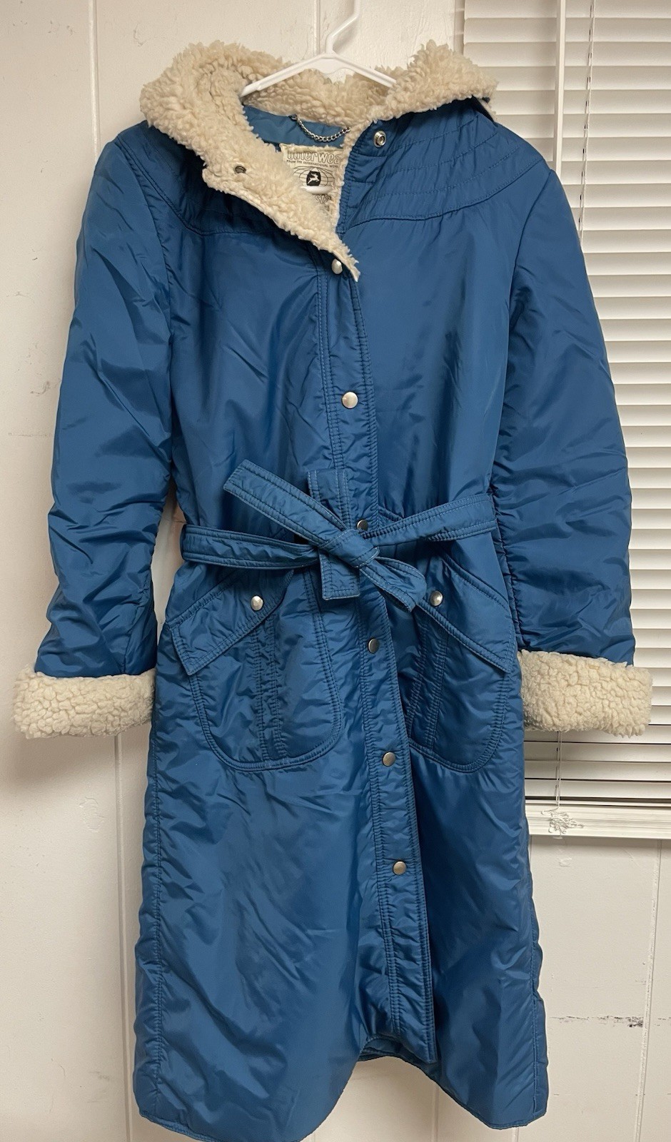 Vintage Womens Size L (12) White Stag Teal Jacket Detachable Hood Fox Fur Trim