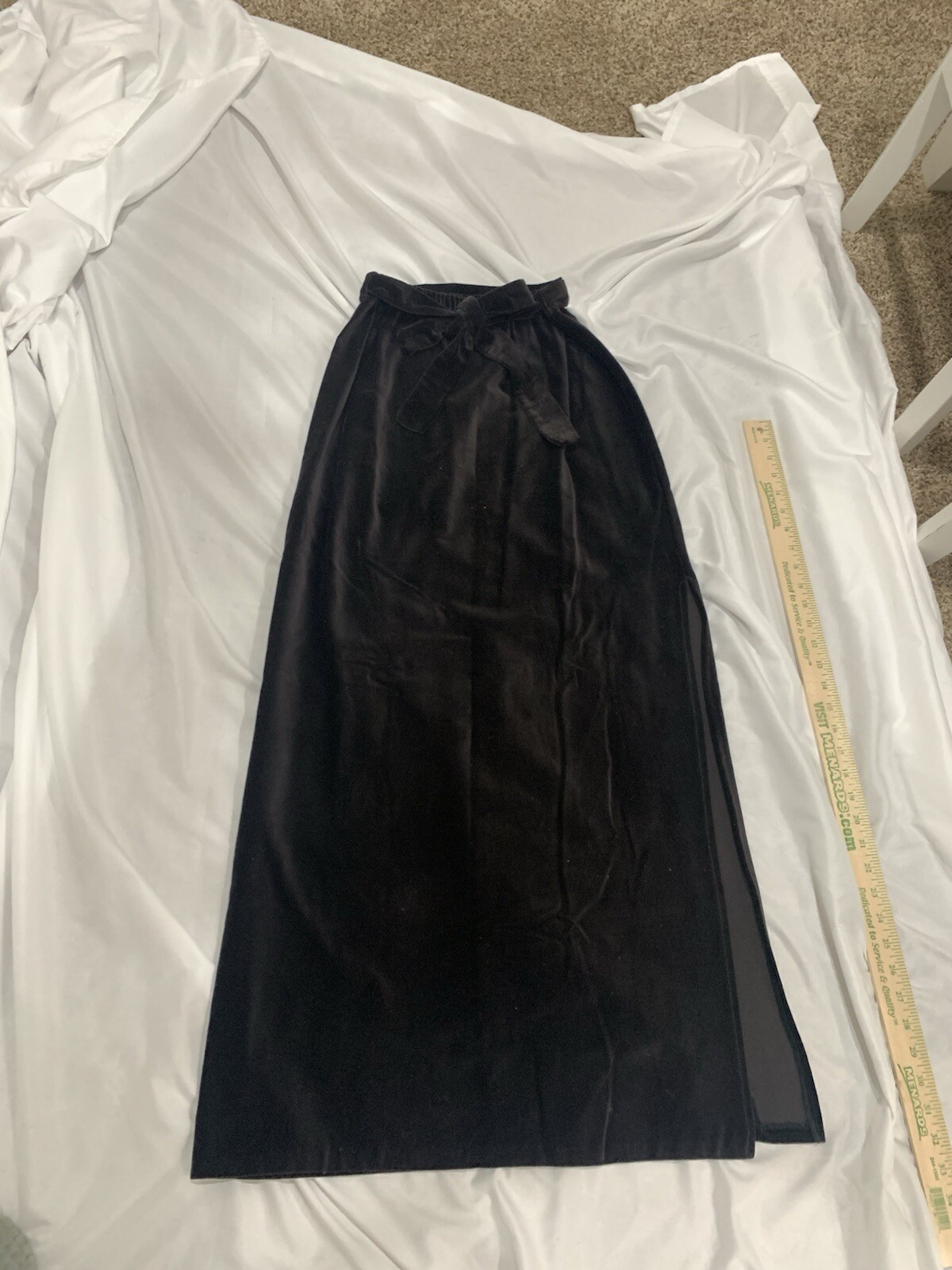 VTG Brown Velvet Full Length Boot Skirt Size 26” Barclay Square VINTAGE 70s Belt