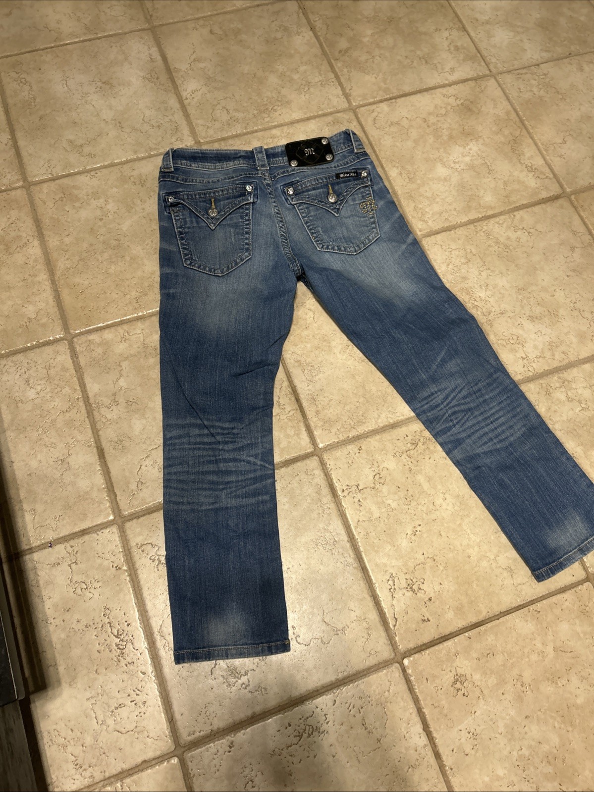 Miss Me Jeans Used Missing A Button On Back See Photos Size 25 Waste ￼