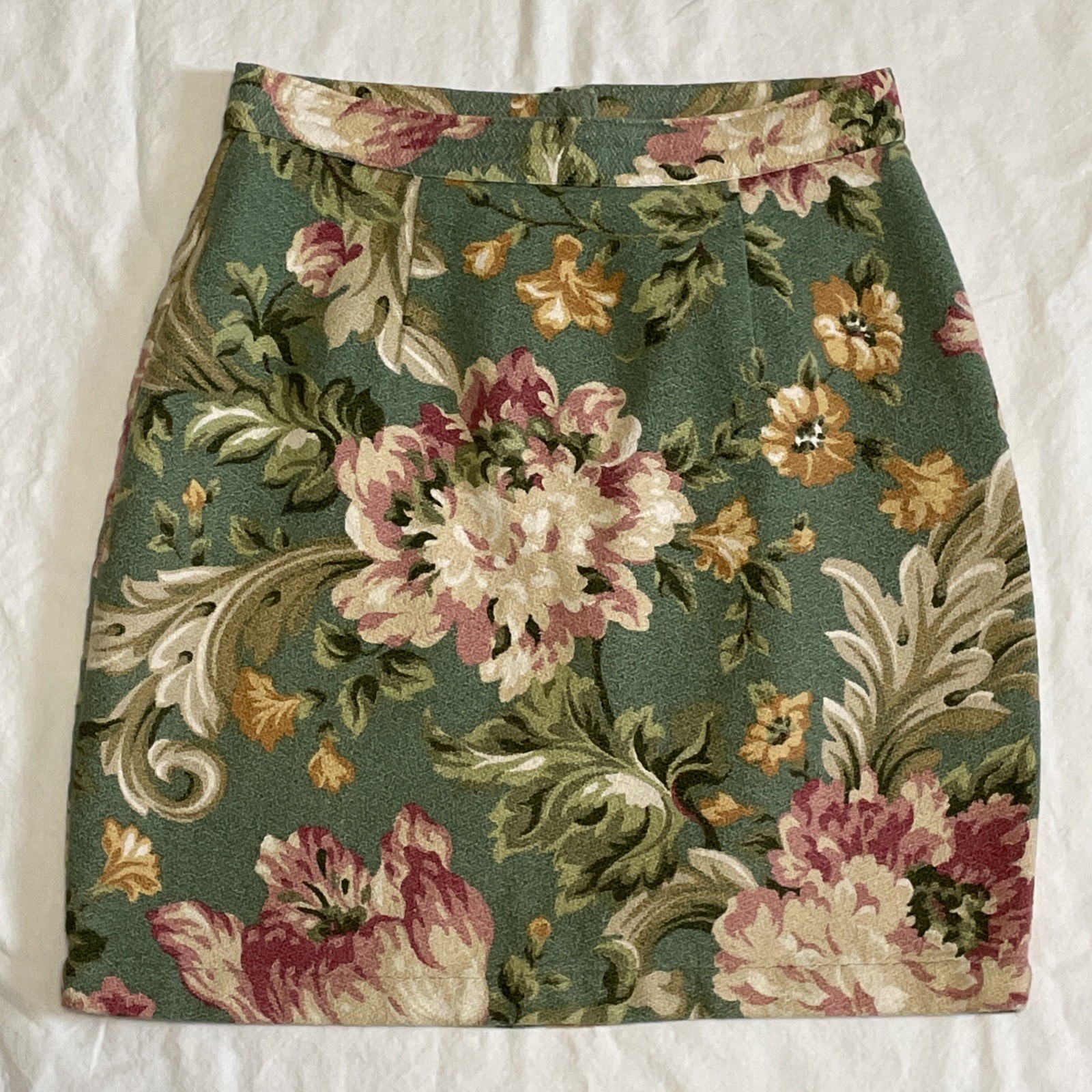 Vintage 80s 90s Y2K Floral Jacquard Brocade Mini Skirt Size 9 Peonies Pink Green