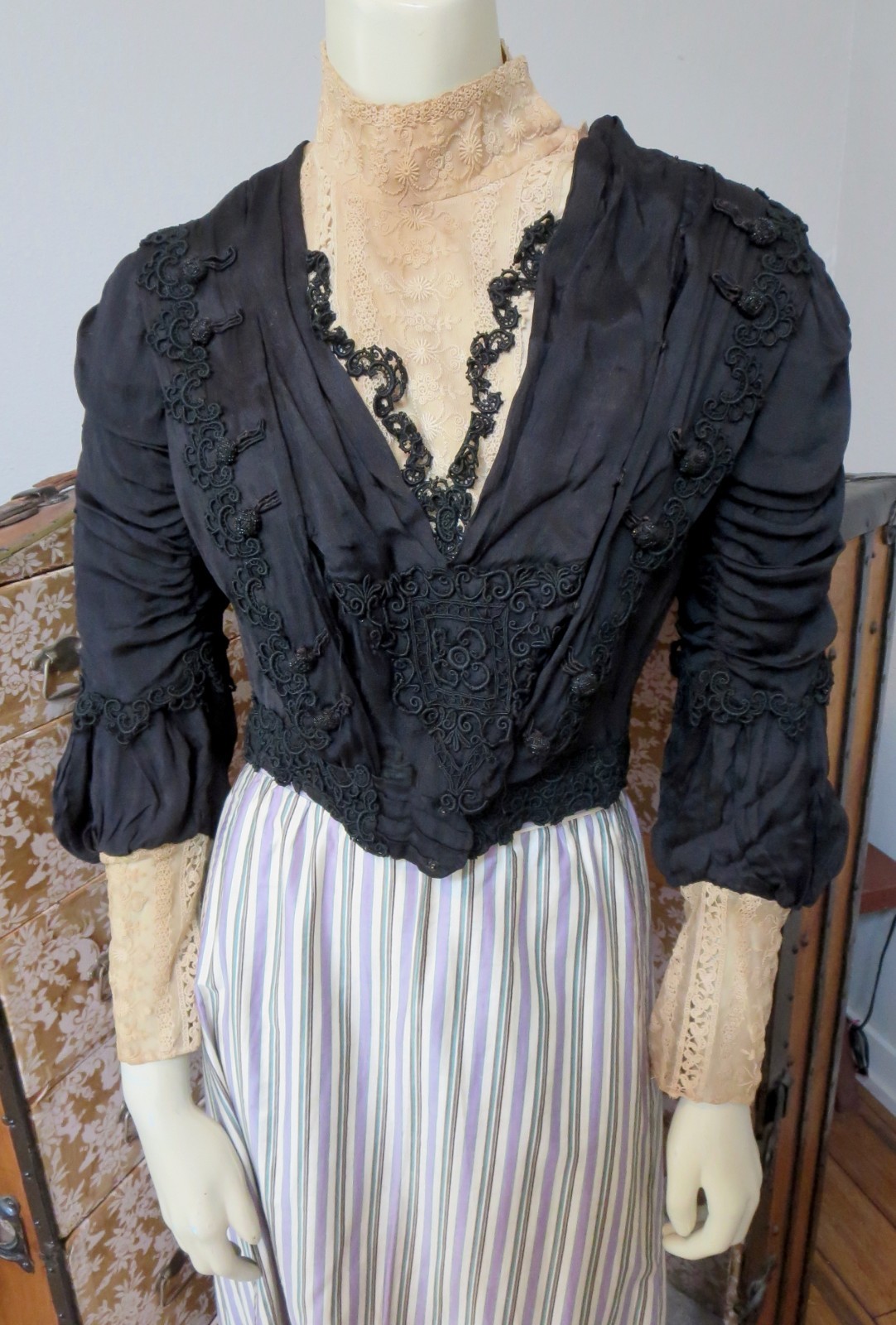 1880s Black Silk Bodice Beading Details & Lace High Neck Interior Corset 32 Bust