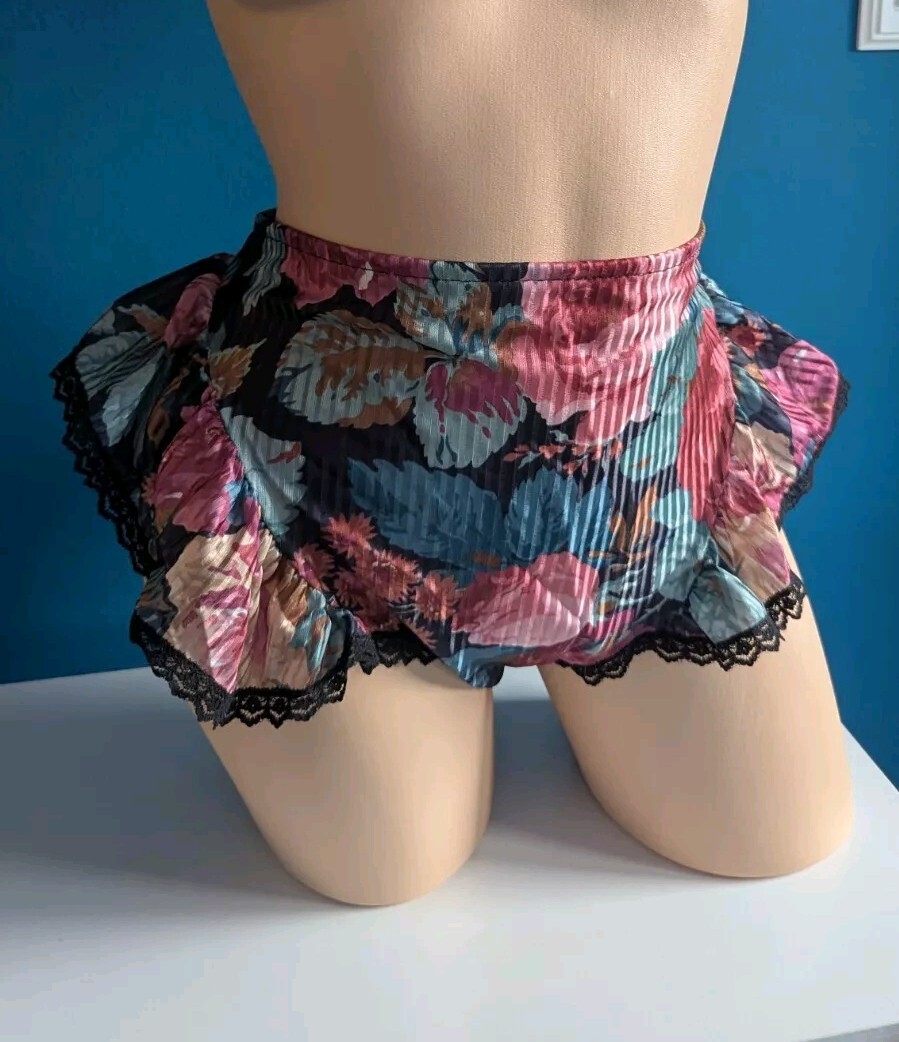 Vintage Petra Fashions 80s Nylon Ruffle Sleep Panties Black Floral 100% Poly