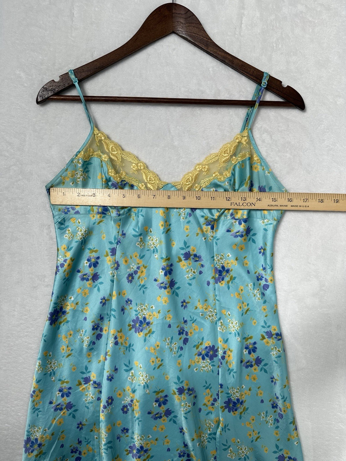 Vintage Y2K Victoria’s Secret Colorful Floral Lace Slip Dress Chemise Sz M 2001