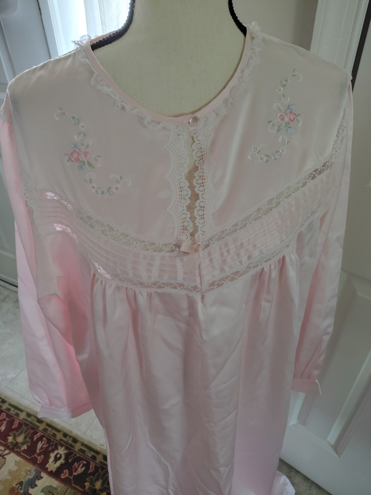 VTG Barbizon Lacy Cuddleskin Women&rsquo;s Soft Pink Long Sleeve Granny Nightgown XL
