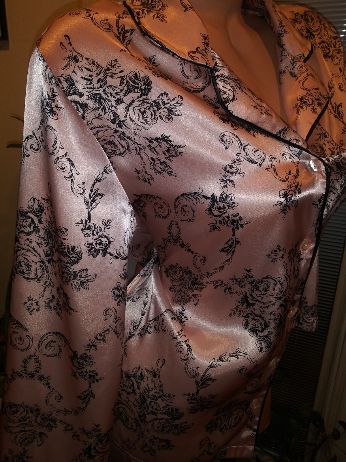 Vtg Satin shine Pretty Woman Sissy pajama top NIGHTIE BLOUSE Wet SHINE LINGERIE