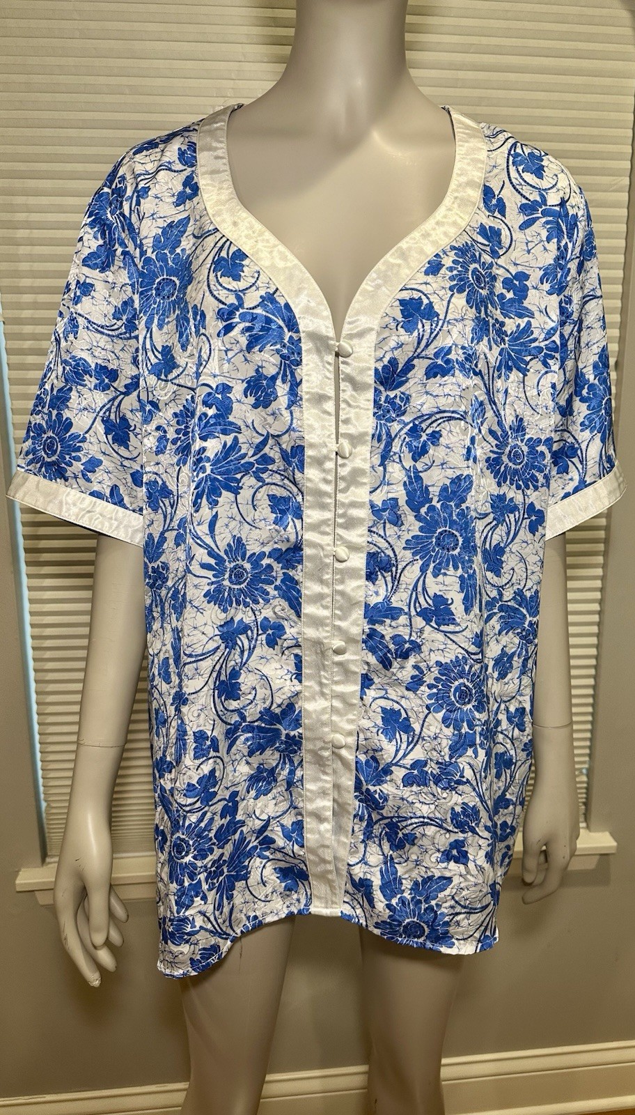 Vtg Victorias Secret Gold Label Satin Sleep Shirt Med Blue White Floral Oversize
