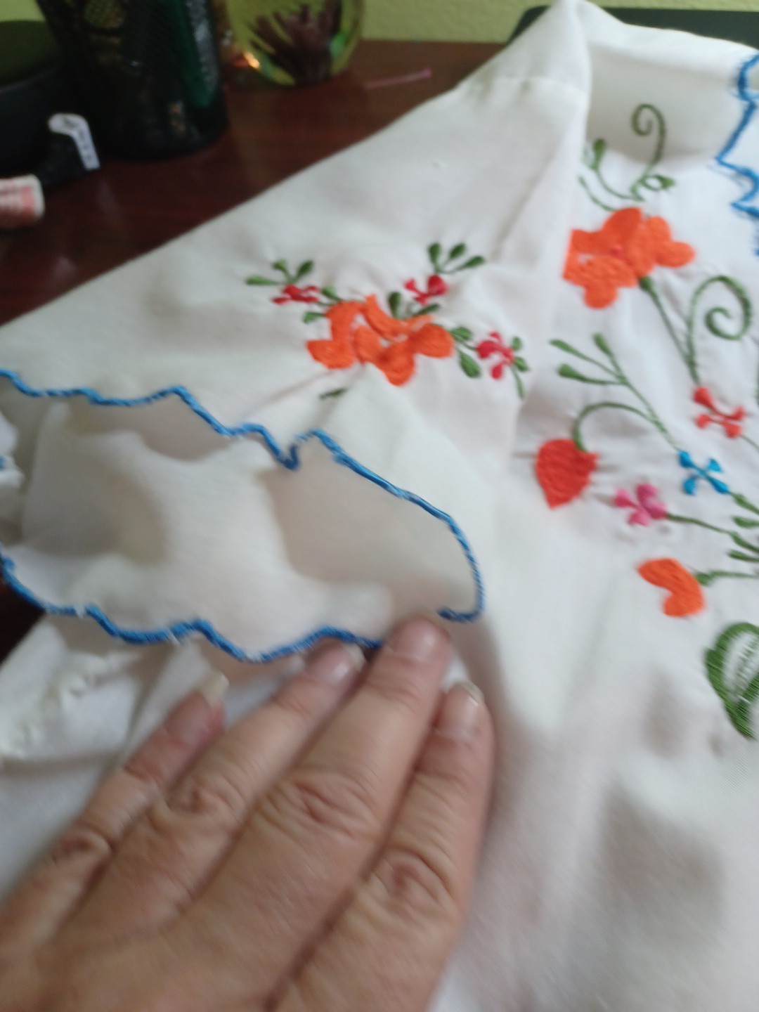 Sweet Vintage Embroidered Lightweight Mexican Style Top