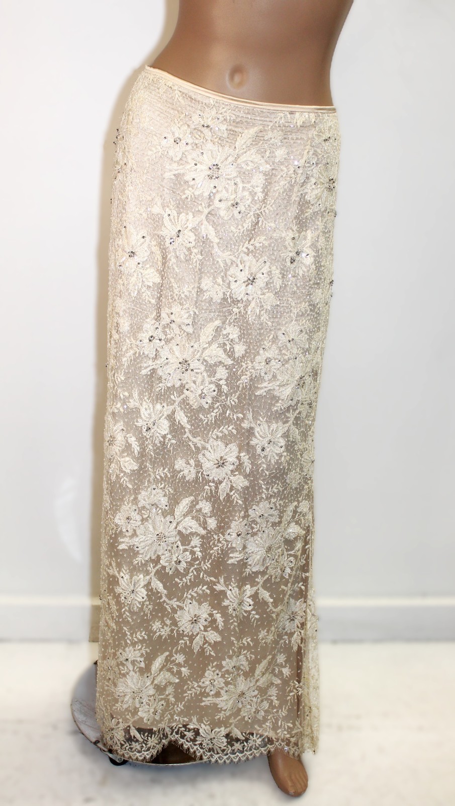 Unbranded Vintage Skirt w Delicate Lace Appliques Floral Embroidery, Tonal Beadi