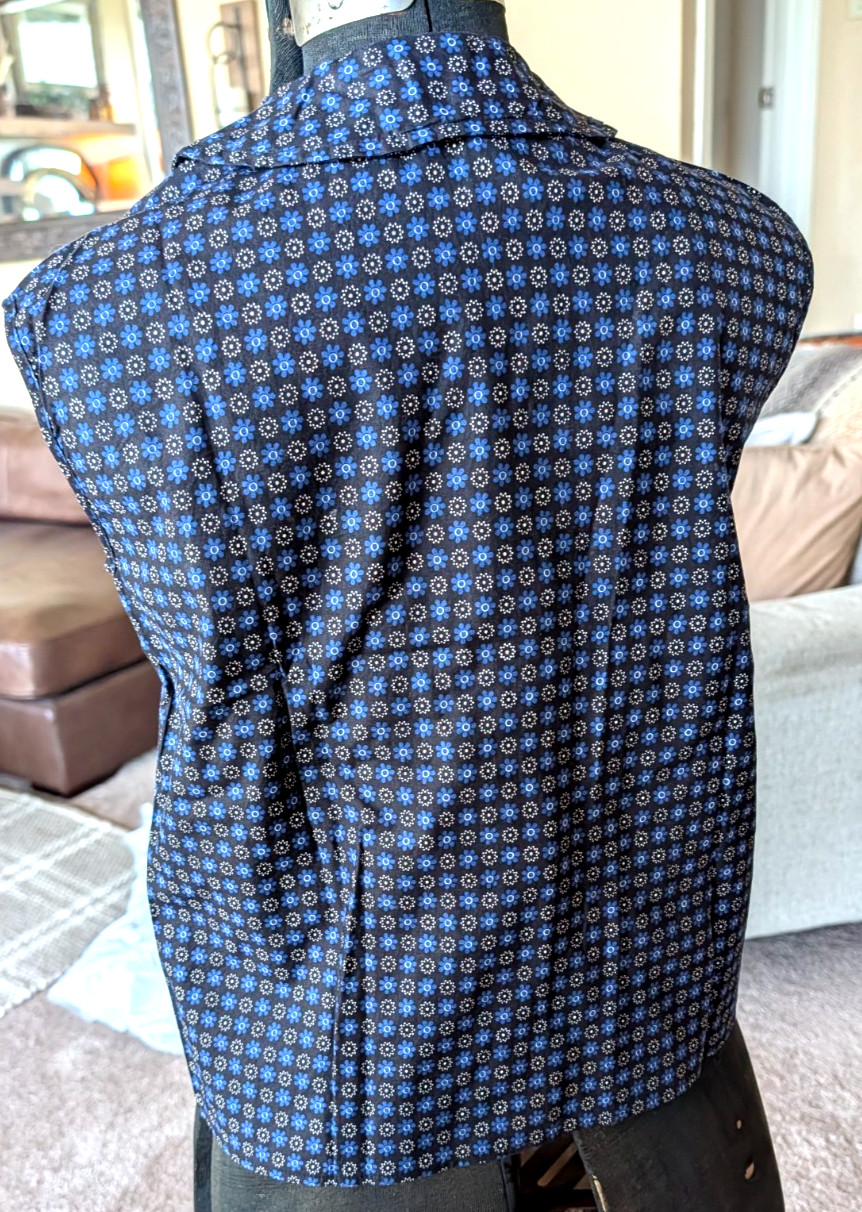 Vintage 1950s Navy Blue w/ pattern Cotton Sleeveless Blouse 1960s