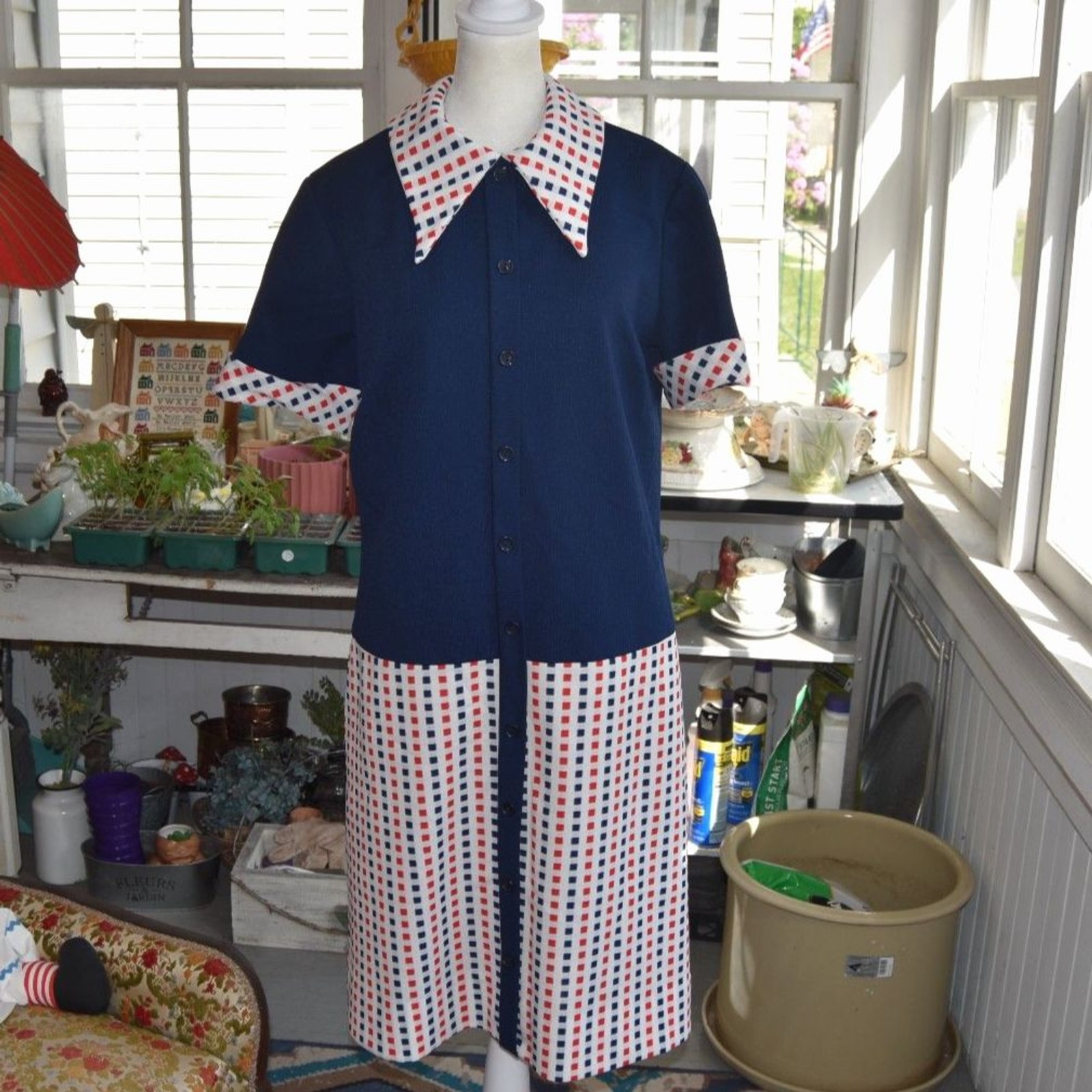 Vintage 70s Mod Hostess Dress Navy Geometric Print Shift Size Large