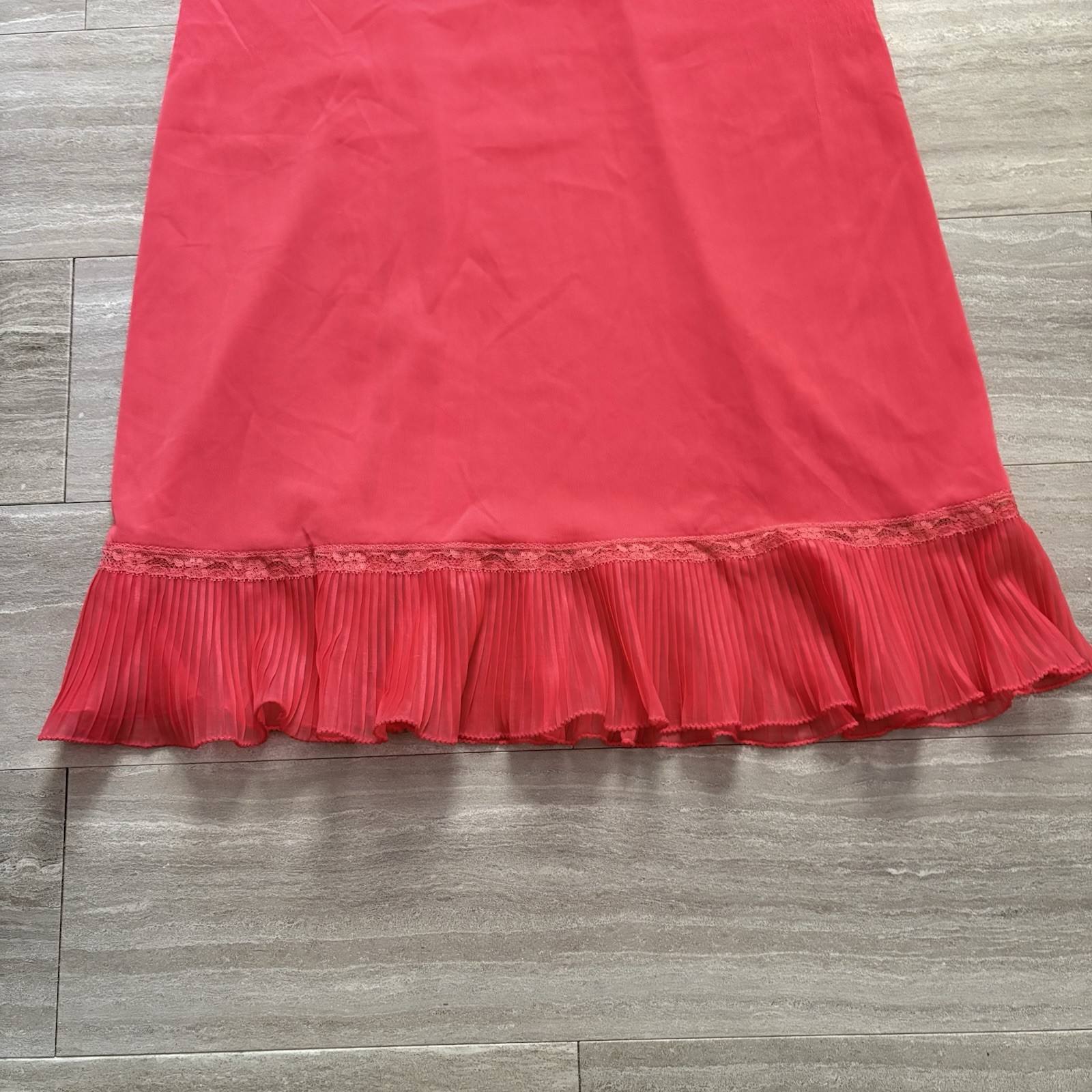 Vintage 1950s Luxite Holeproof Red Nylon Full Slip Lace Pleated Hem Sz 34 S