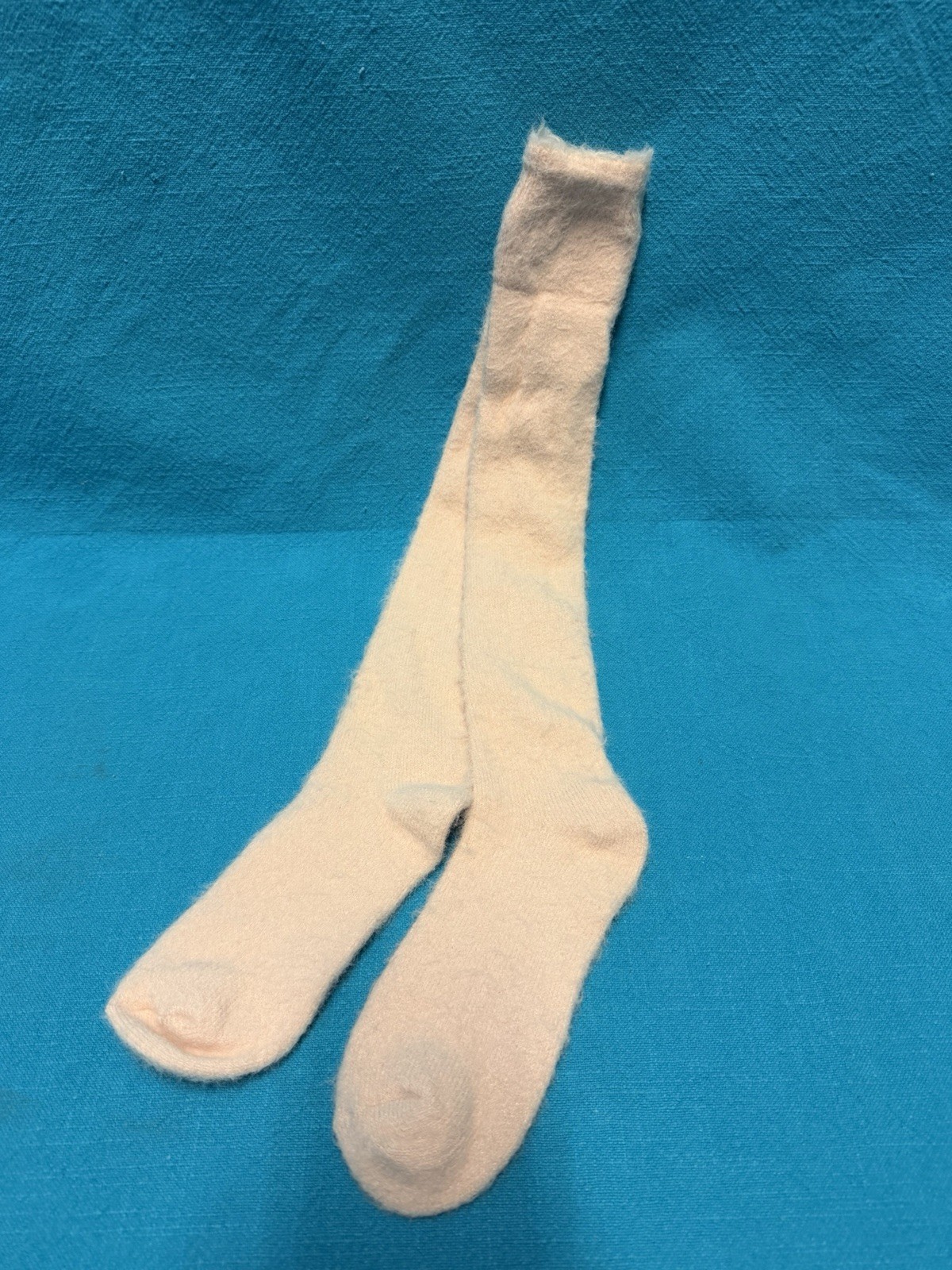 Vintage Ladies Socks Acrylic Crew Peach 8-11 23&Prime; 80&rsquo;s 90&rsquo;s NOS Fuzzy