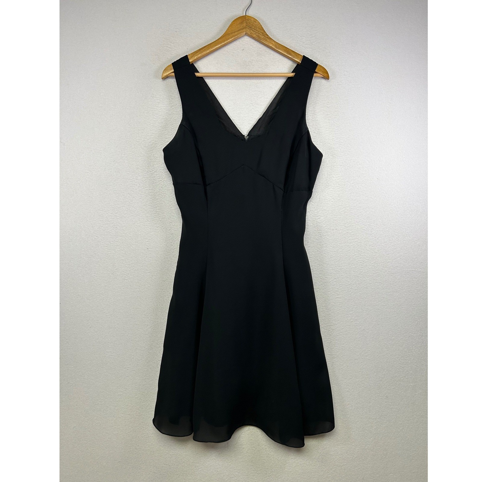 Goth Minimalist Jessica McClintock Women 13/14 Black V-Neck Fit Flare Dress
