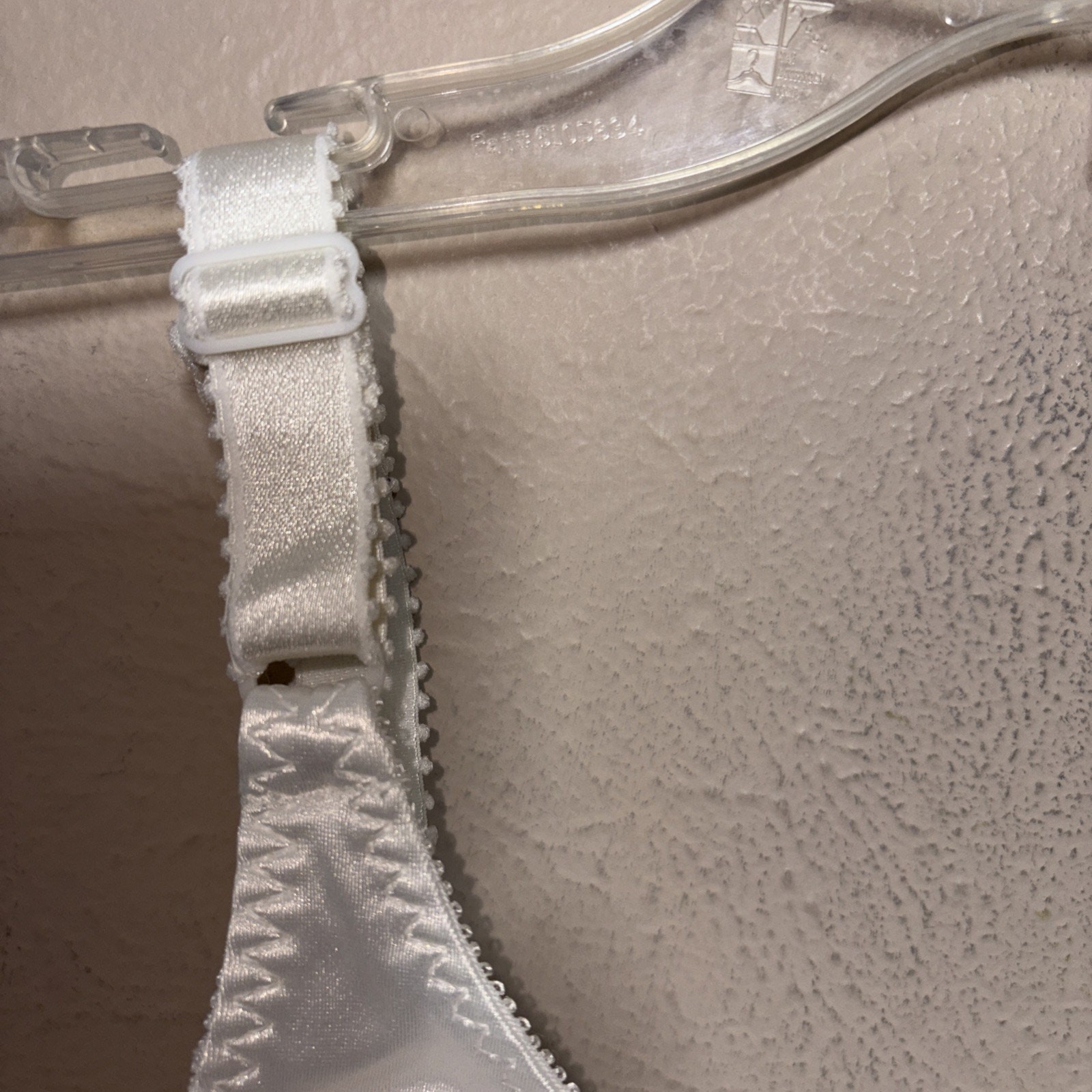 36C White Nylon Wireless Vintage BALI Bra #3820 Shiny Satin Soft Cup