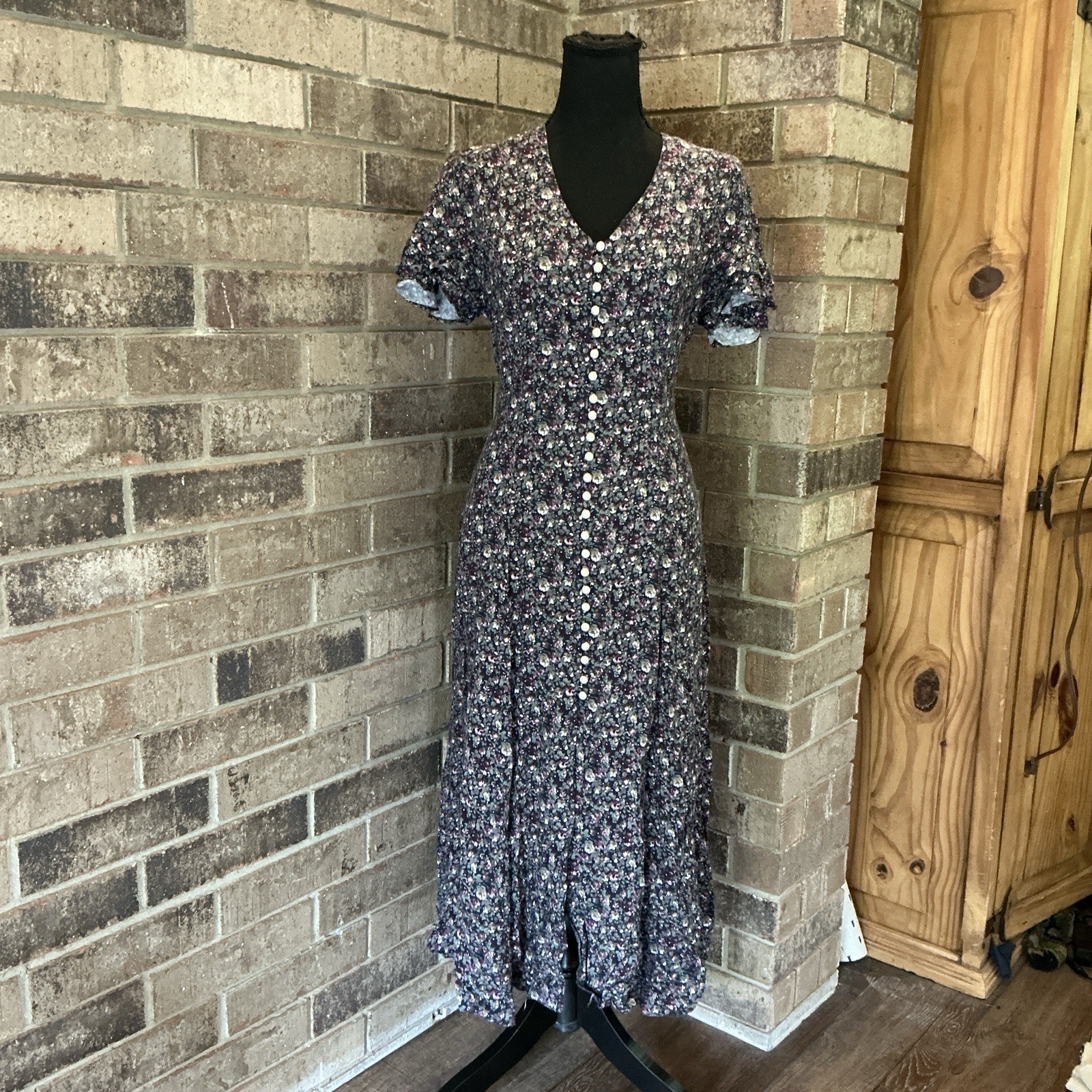 90s VTG DBY Ltd Floral Maxi Dress Button Front Tie Back V-Neck Size S Ditsy 33E7