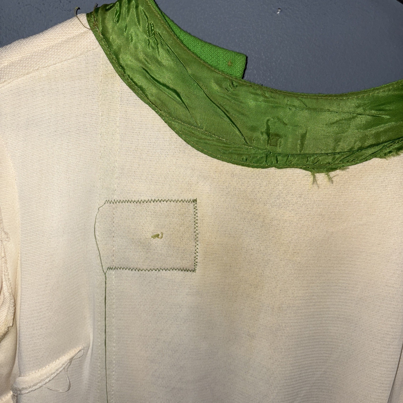 Vintage 1960’s Mod Style Knit Shift Dress Cream & Lime Green Size 16