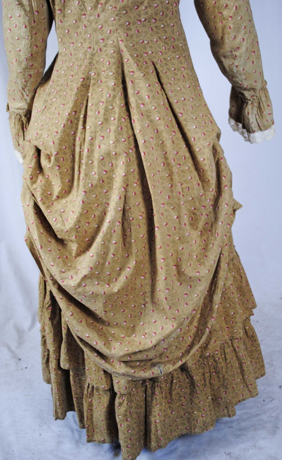 VICTORIAN 2 PIECE PRINTED CALICO AFTERNOON VISITING BUSTLE DRESS 1890