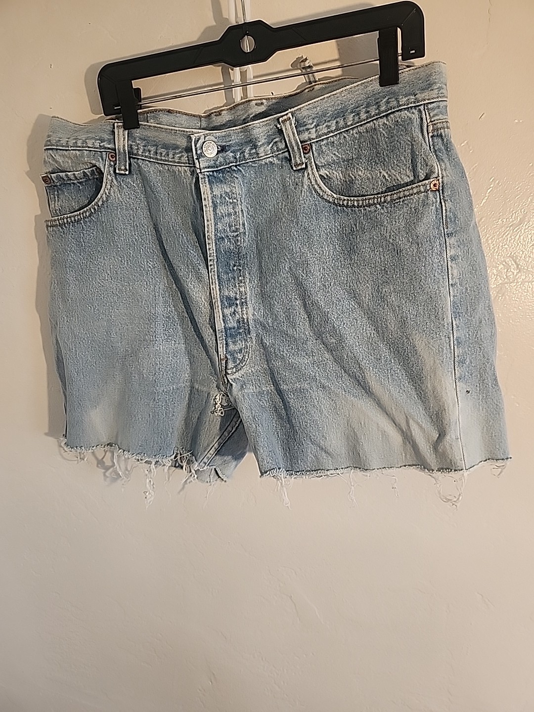 vintage levis cut-offs denim jean shorts button fly 501 cut off 80&rsquo;s 38 w tag 42