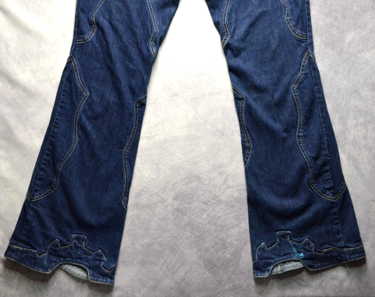 INSANE Bogdenoff LA Bell Bottom Flare Jeans Blue Size 32 Paneled Vintage Y2K