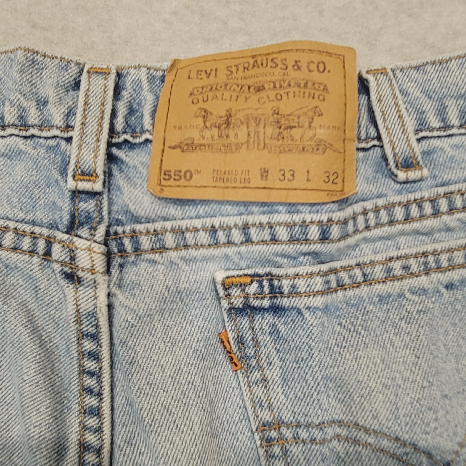 Vintage ‘95 • Levi 550 • Orange Tag • Actual W31 L29 • Relaxed fit, Tapered Leg