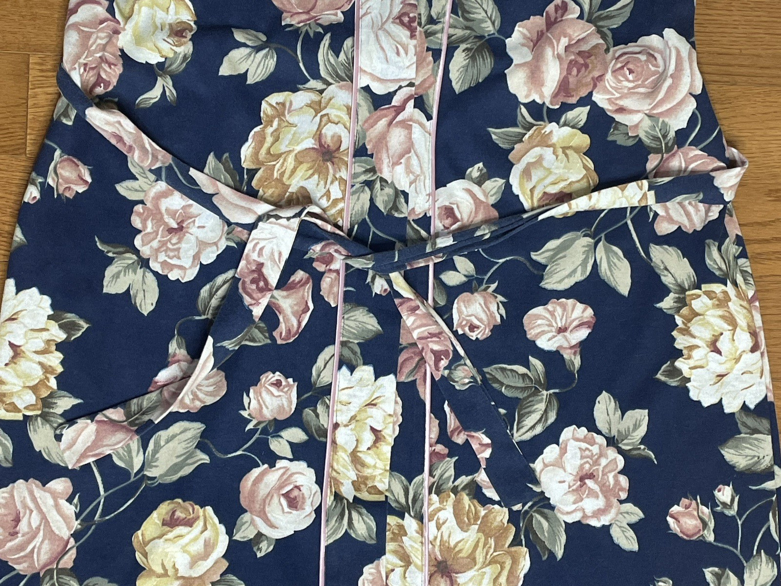 Vintage Maidenform Small Kimono Prairie Boho Cabbage Roses Navy Midi Robe USA