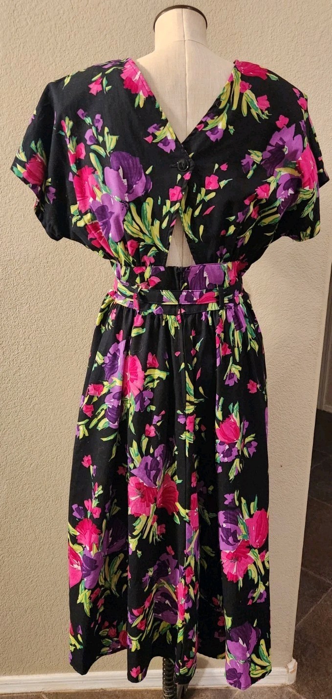 VTG 80s Stuart Alan Multicolor Floral Belted Dress Peekaboo Back Women&rsquo;s 10