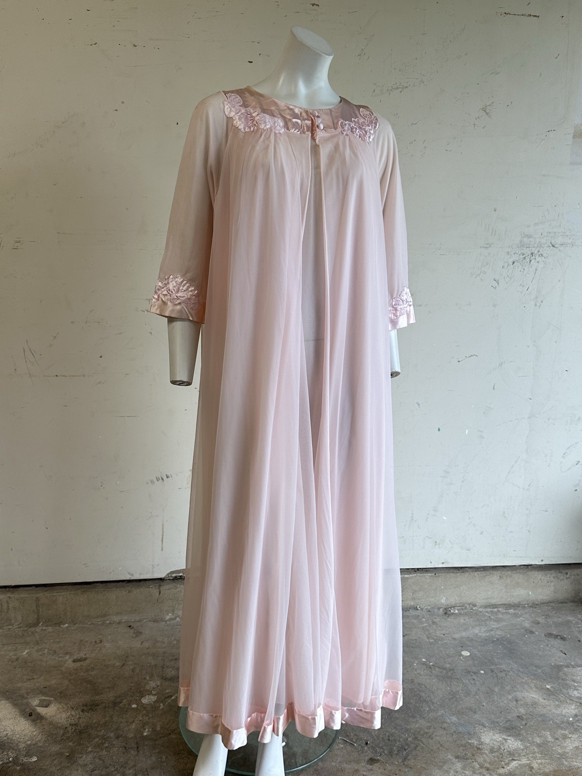 1960s Gossard Artemis Peignoir Robe Layered Chiffon Set Boudoir Old Hollywood
