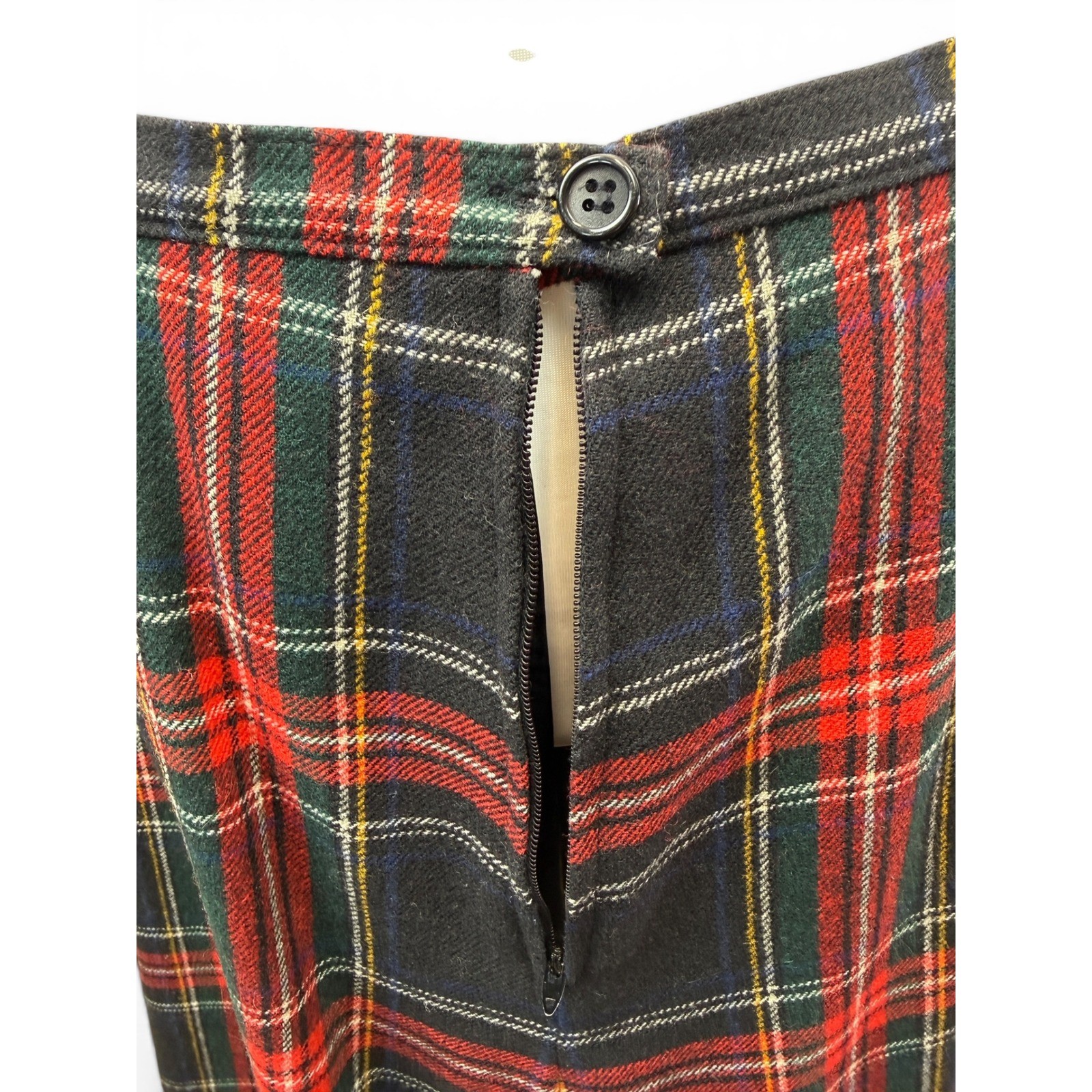 Pendleton VTG 70s Wool Knee Length Skirt size 8 Red Tartan Plaid A-Line USA