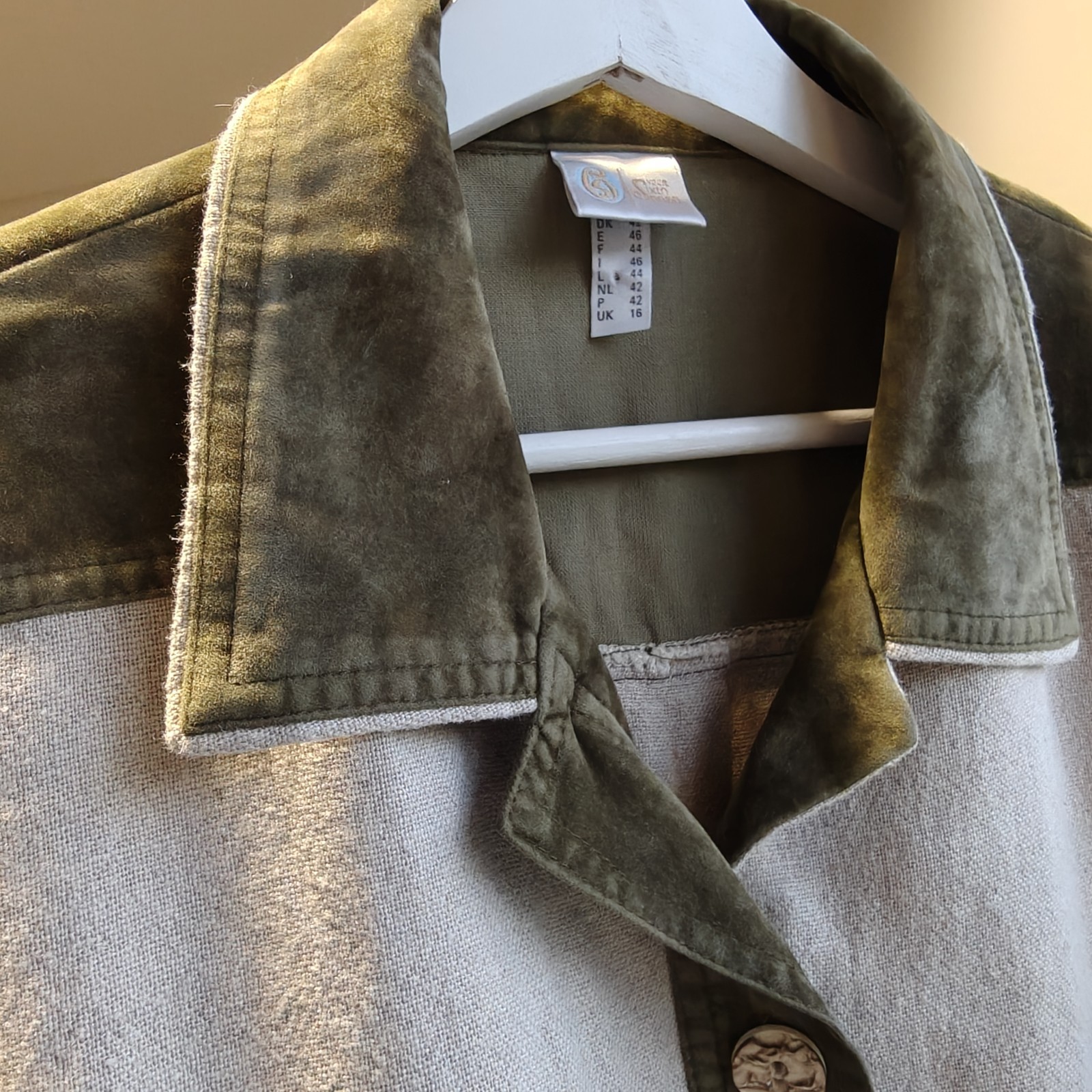 Your Sixth Sense C&A Linen Blend Blouse Vintage Beige Khaki Velvet Trim UK 16