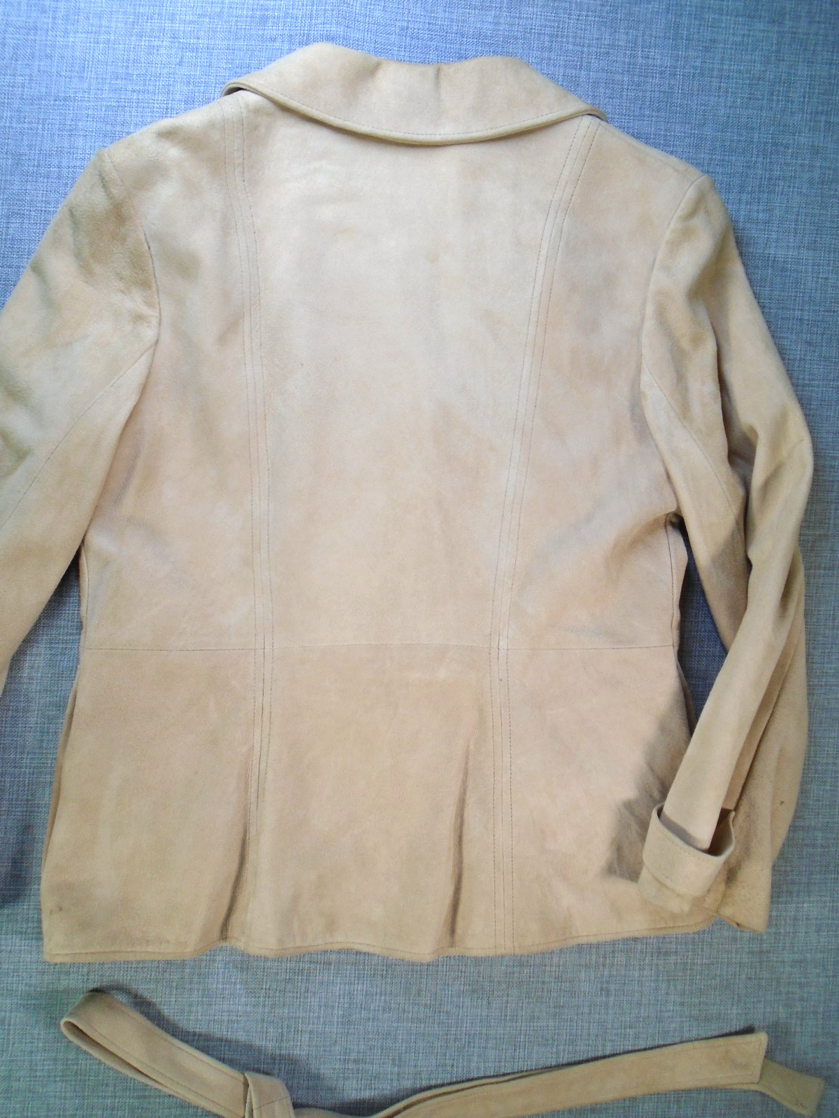 Leathers by New England Women&rsquo;s Jacket Vintage 19&Prime; x 25&Prime; Made in USA, Has Wear