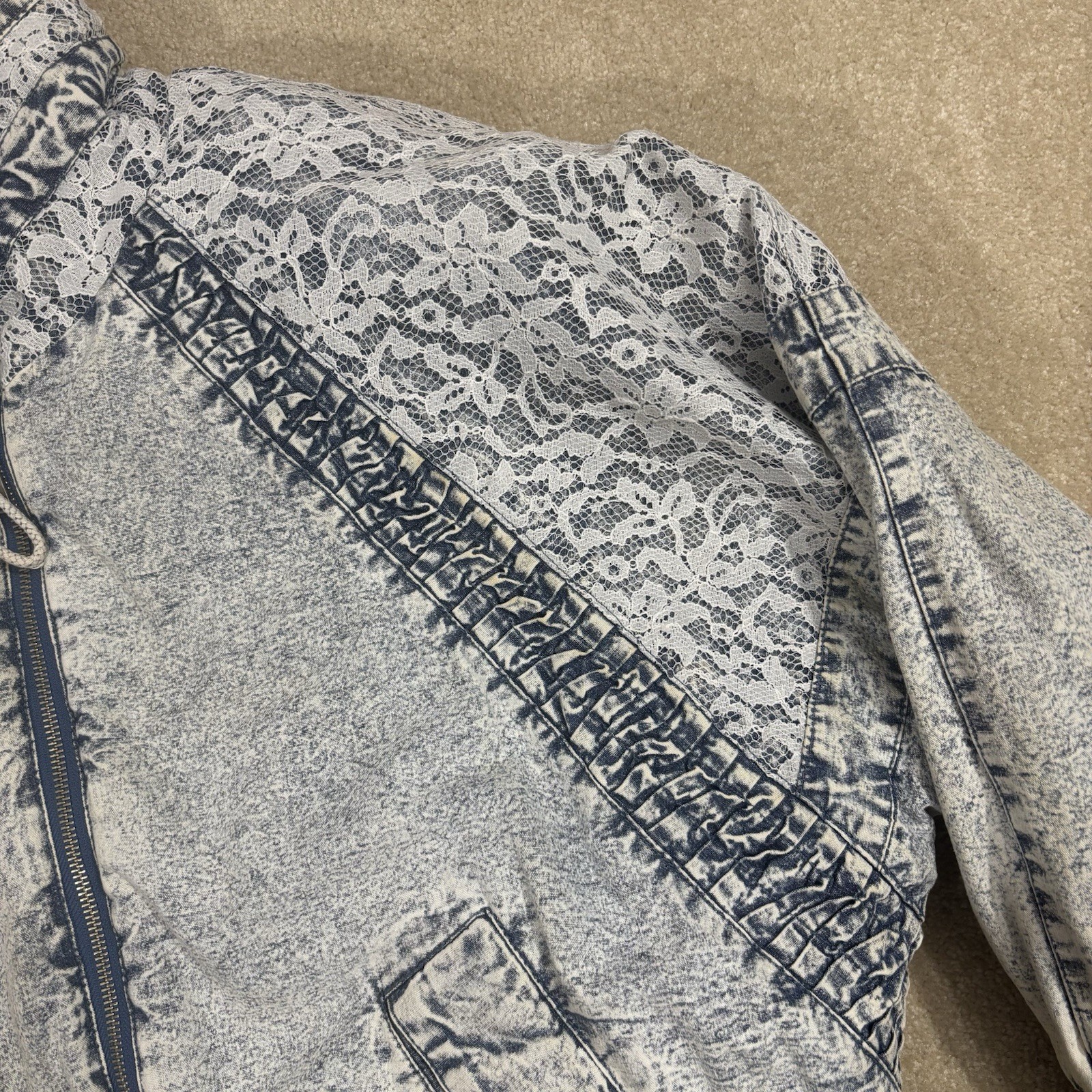 Vintage Original 80s East West Acid Wash Denim L Puffer Jacket Small Floral Lace