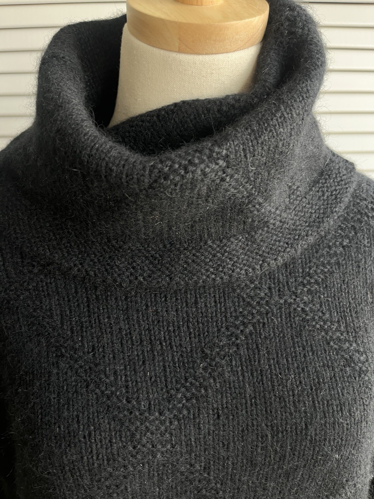 VTG Andre Maurice Italy Wool Mohair Angora Sweater Womens Sz M Classic Old Money