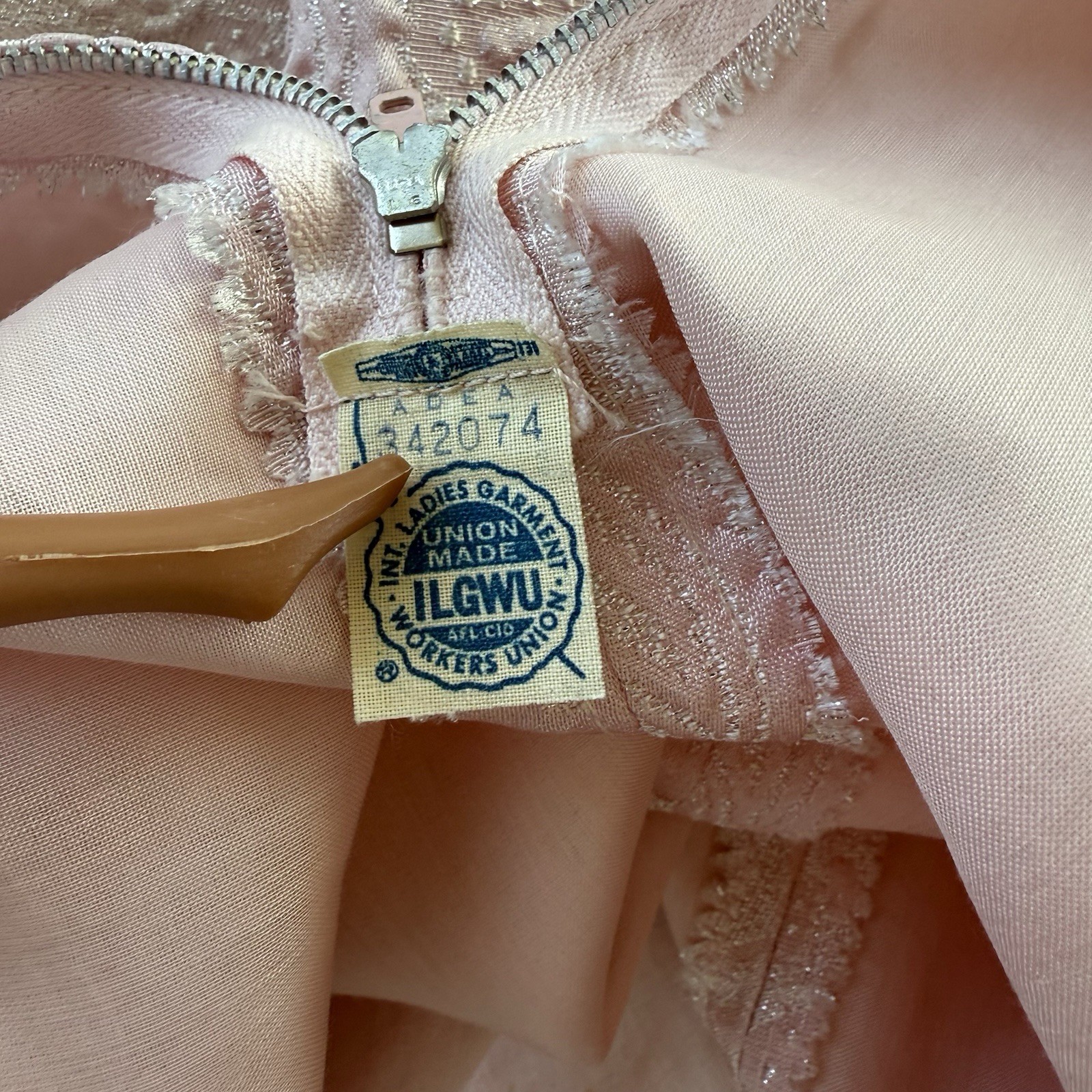 Vtg Party Dress 60s Paisley Pink & Silver Brocade Mod Cocktail Harmay S 6 36