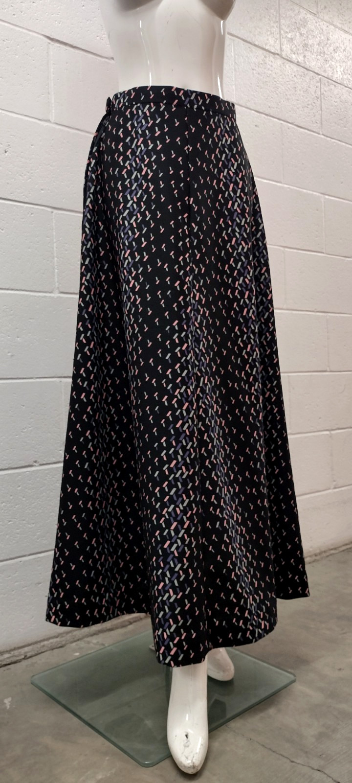 Black Maxi Skirt Geometric Rainbow Pastel Colorful Small 26 Waist VINTAGE