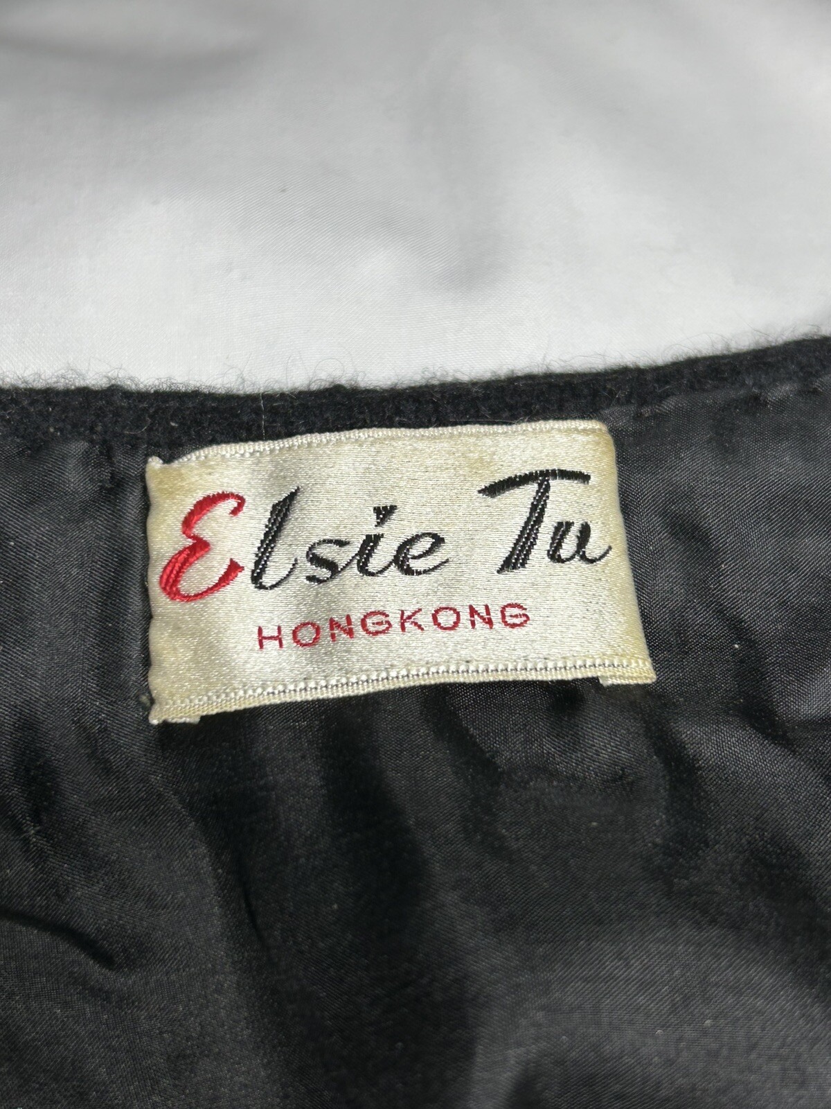 Vintage Elsie Tu Hong Kong Handmade Beaded Cropped Sweater ~ Black ~ Bust 38&Prime;