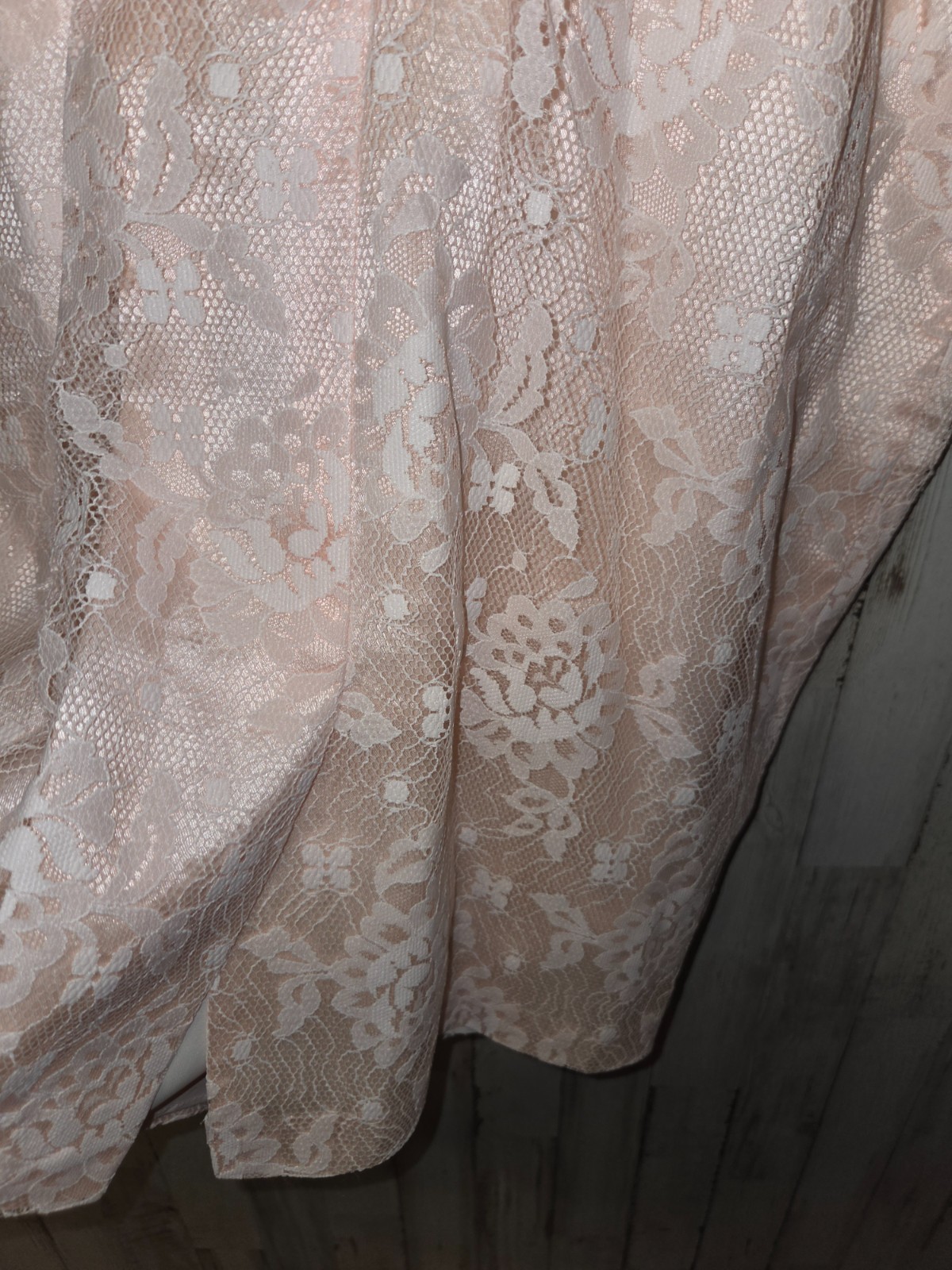 VTg Scott McClintock size 4 Lace Embroidered Sheath Dress Puff sleeve Knee