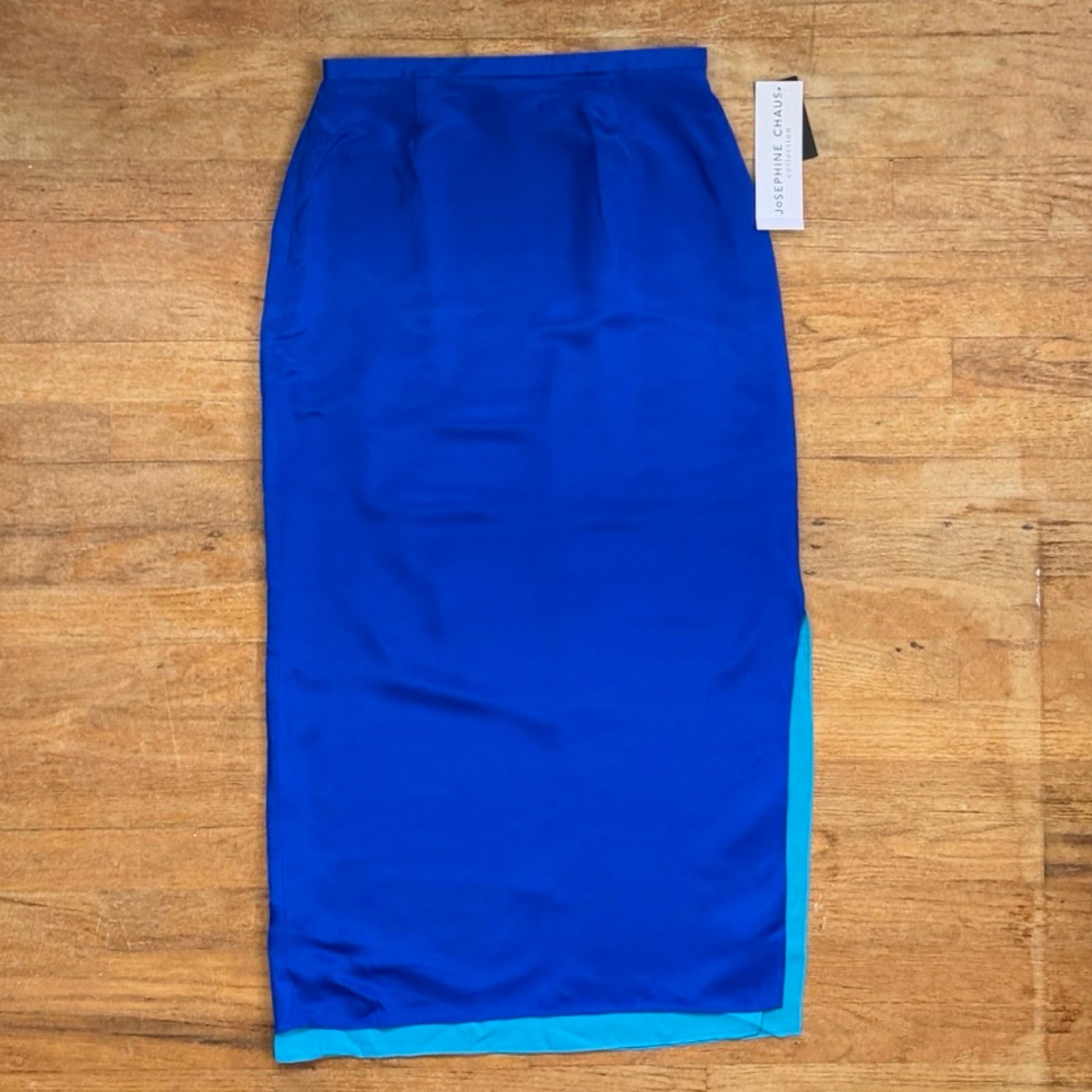 Vintage Silk Maxi Skirt Size Small (8) 27&Prime; Waist Sapphire & Aqua Blue Straight